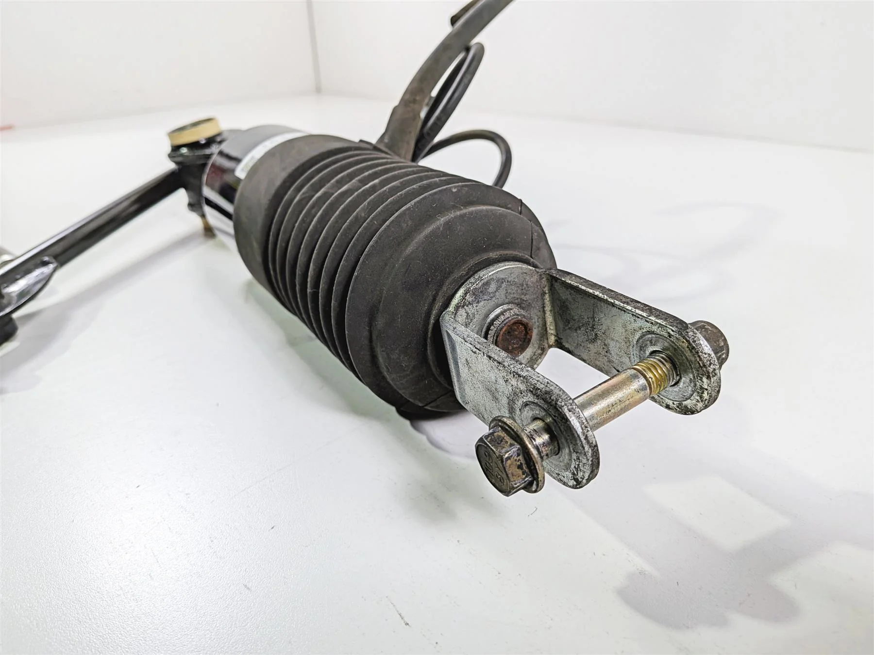 2013 Victory Vision Tour Rear Suspension Shock Damper Kyb -Good 1542903 - Image 12