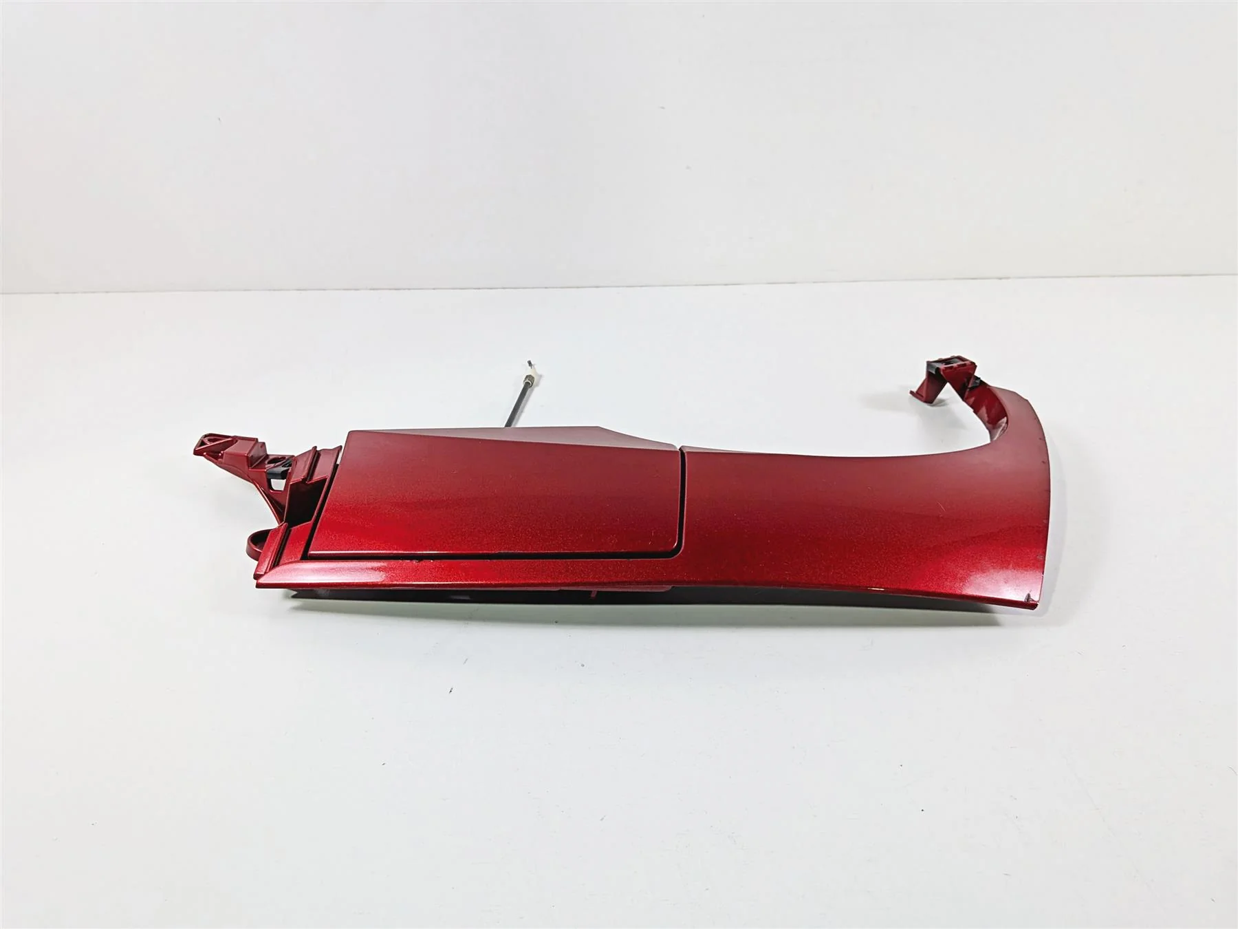 2013 Victory Vision Tour Right Red Storage Box Cover Fairing Set 5438103 - Image 5