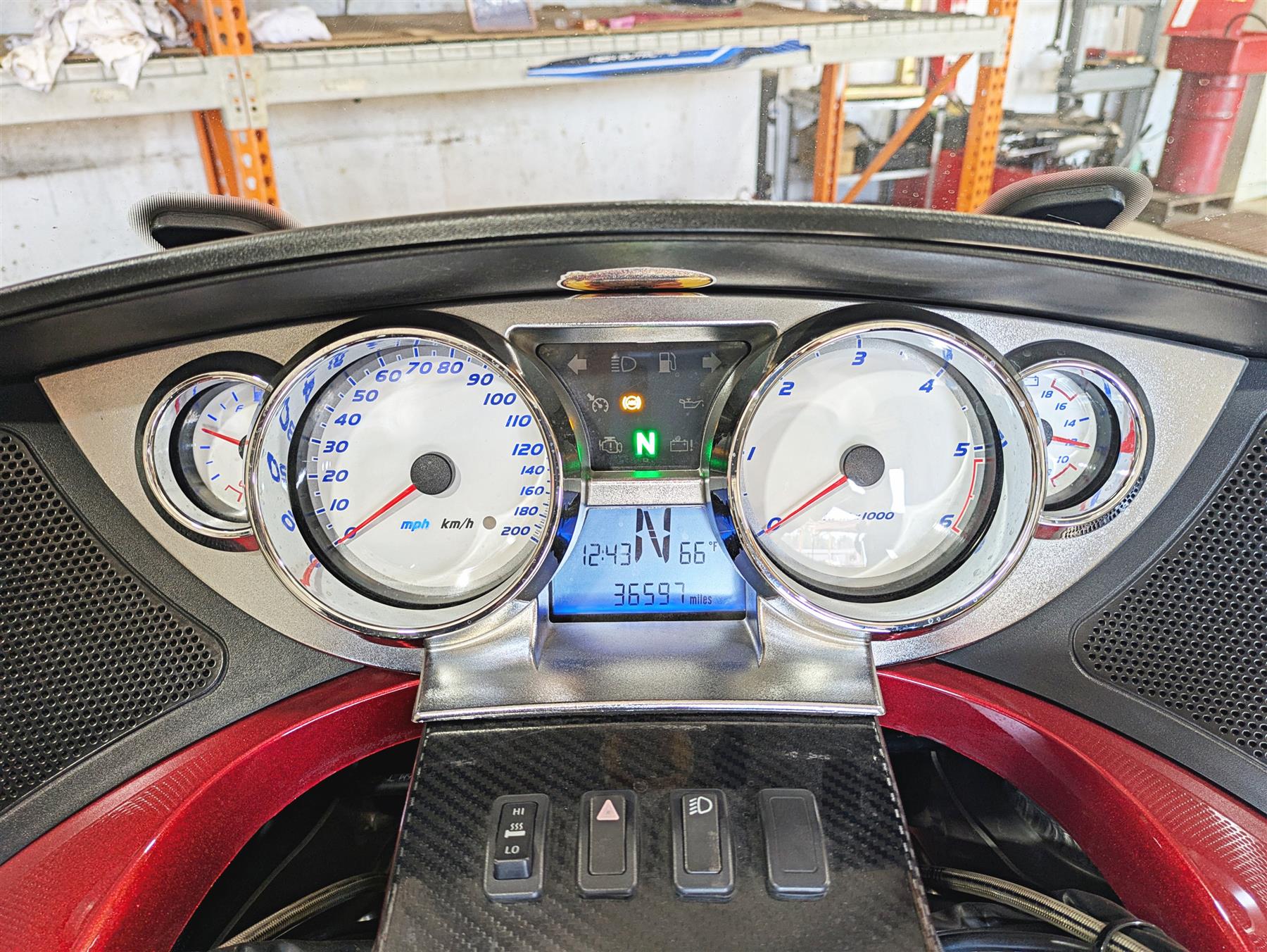 2013 Victory Vision Tour Speedometer Gauges Instrument 36K -Video 3280544 - Image 2