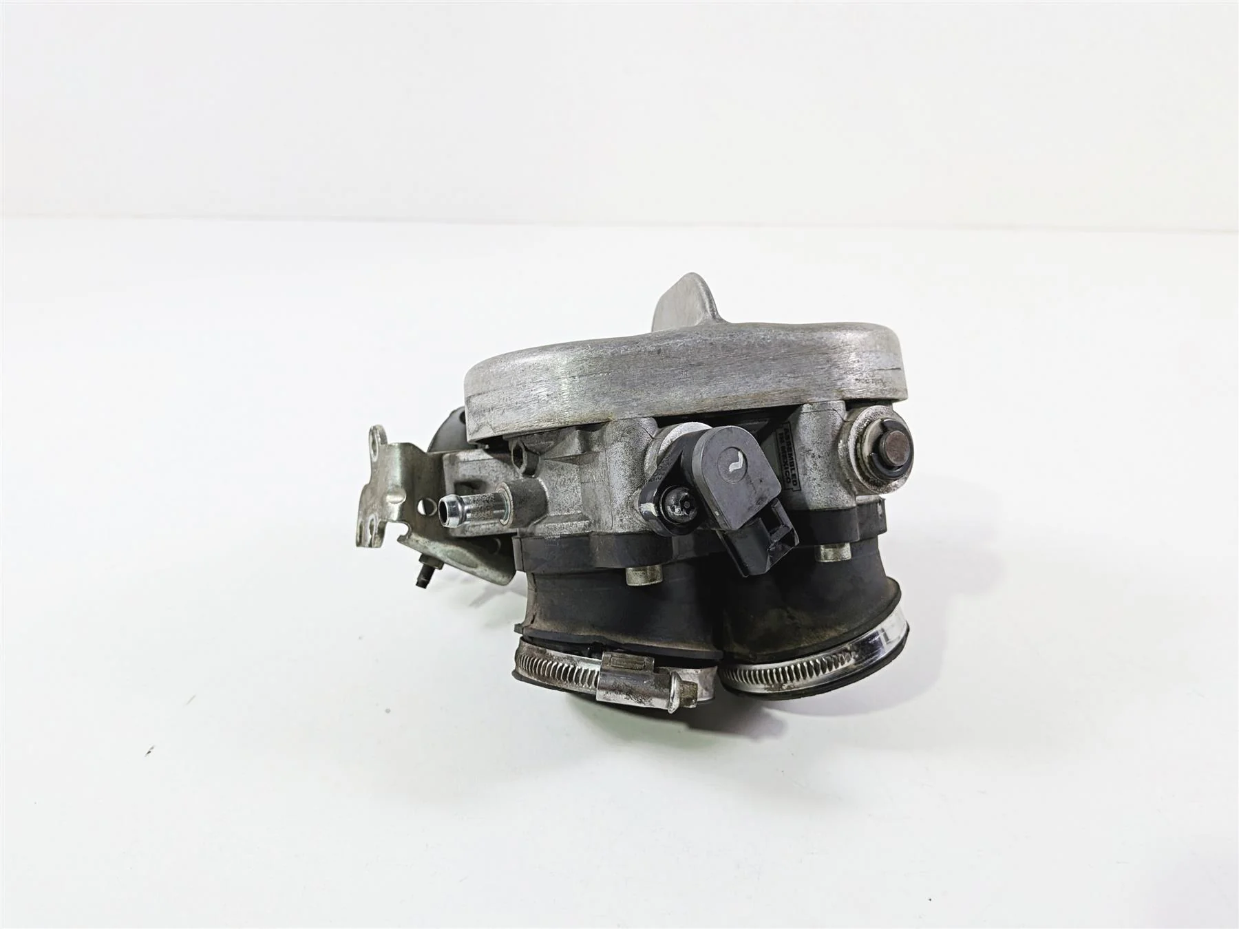 2013 Victory Vision Tour Throttle Body Bodies Fuel Injection 1204320 1205085 - Image 5