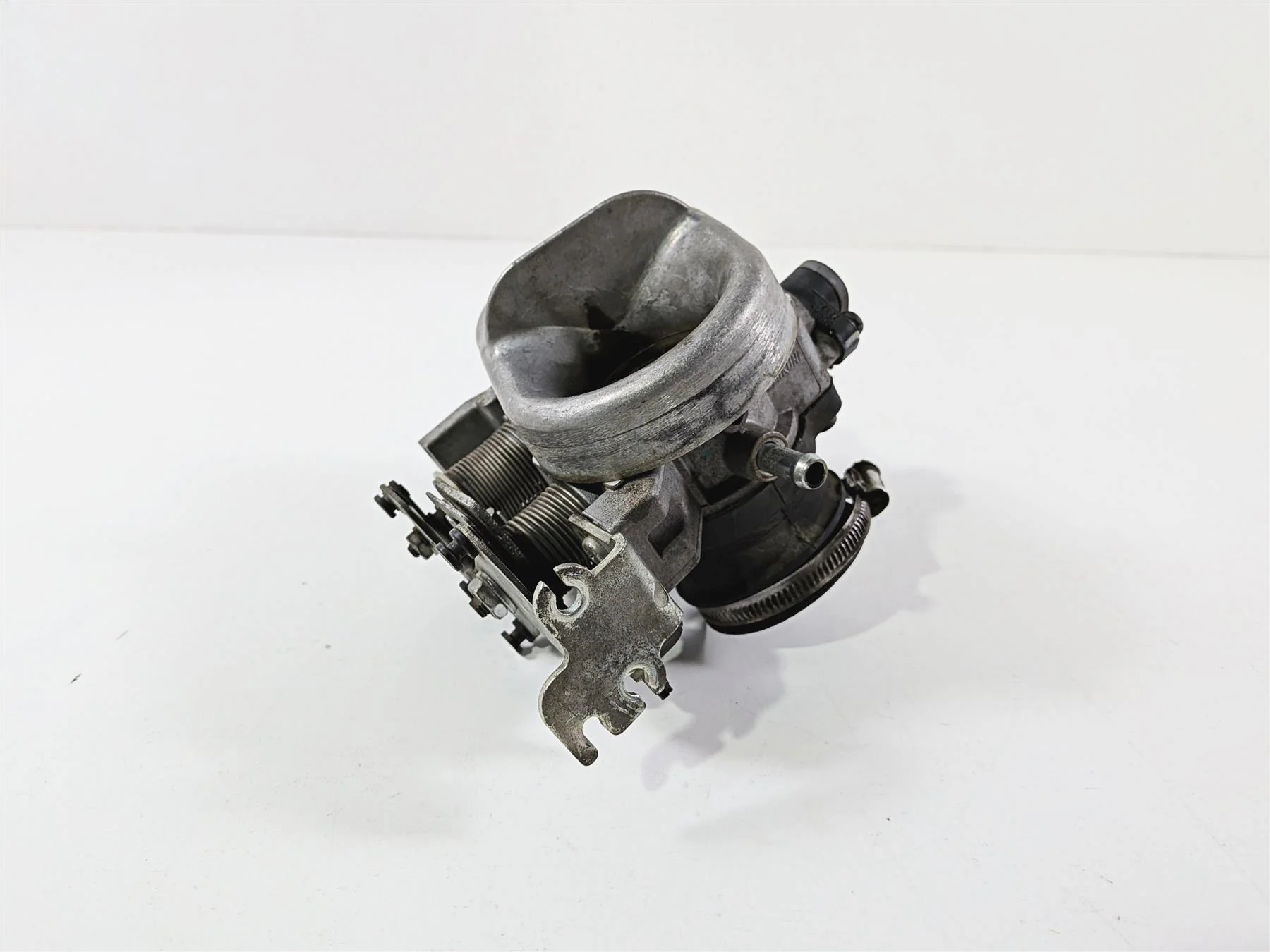 2013 Victory Vision Tour Throttle Body Bodies Fuel Injection 1204320 1205085 - Image 6