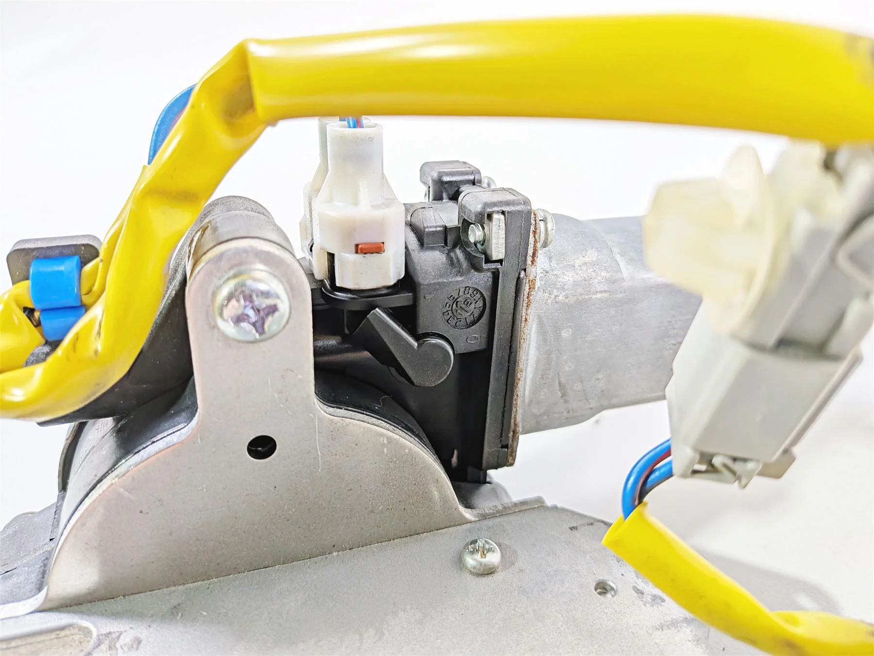 2013 Victory Vision Tour Windshield Adjuster Tilt Motor  4011815 - Image 12