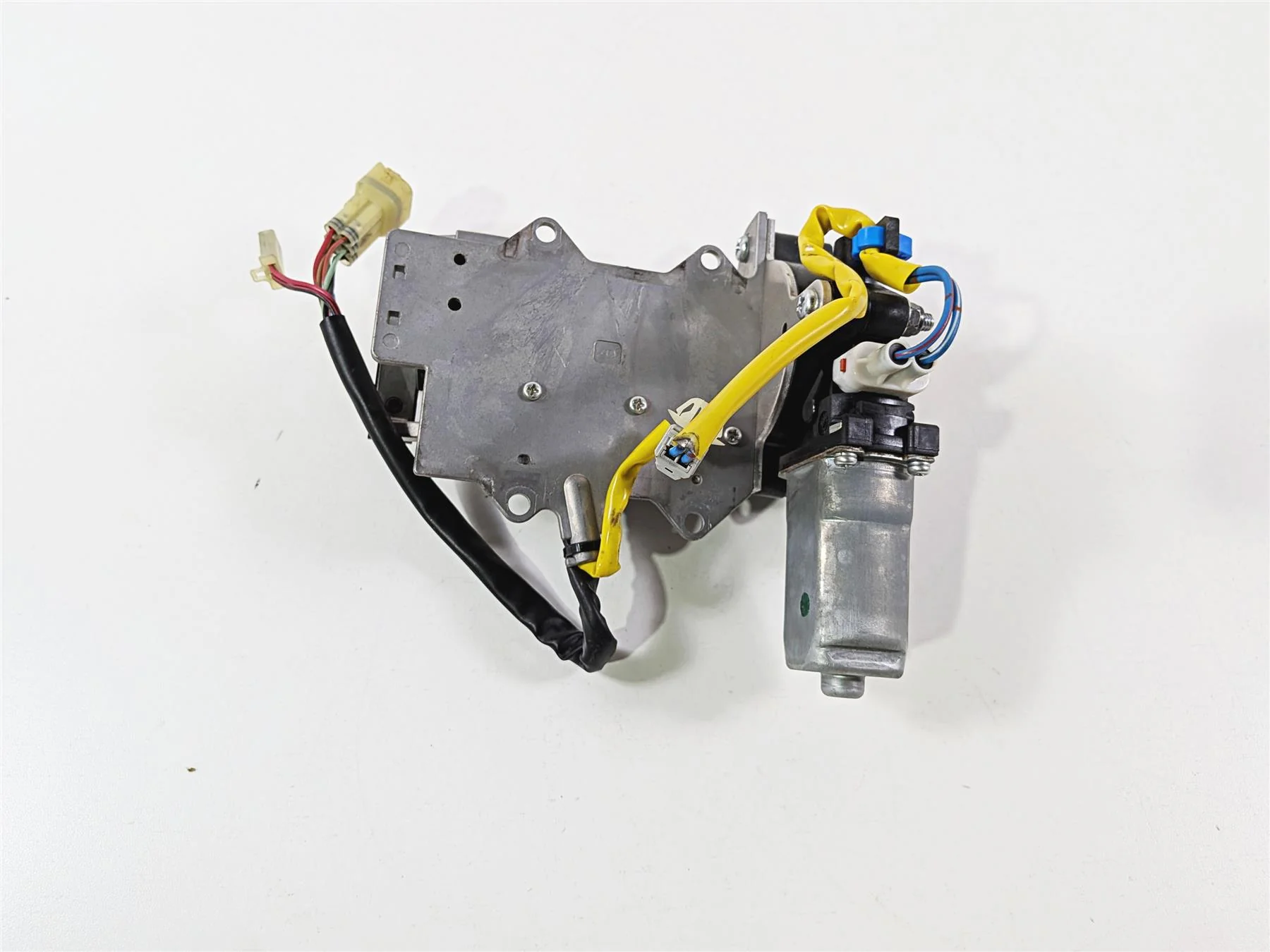 2013 Victory Vision Tour Windshield Adjuster Tilt Motor  4011815 - Image 7