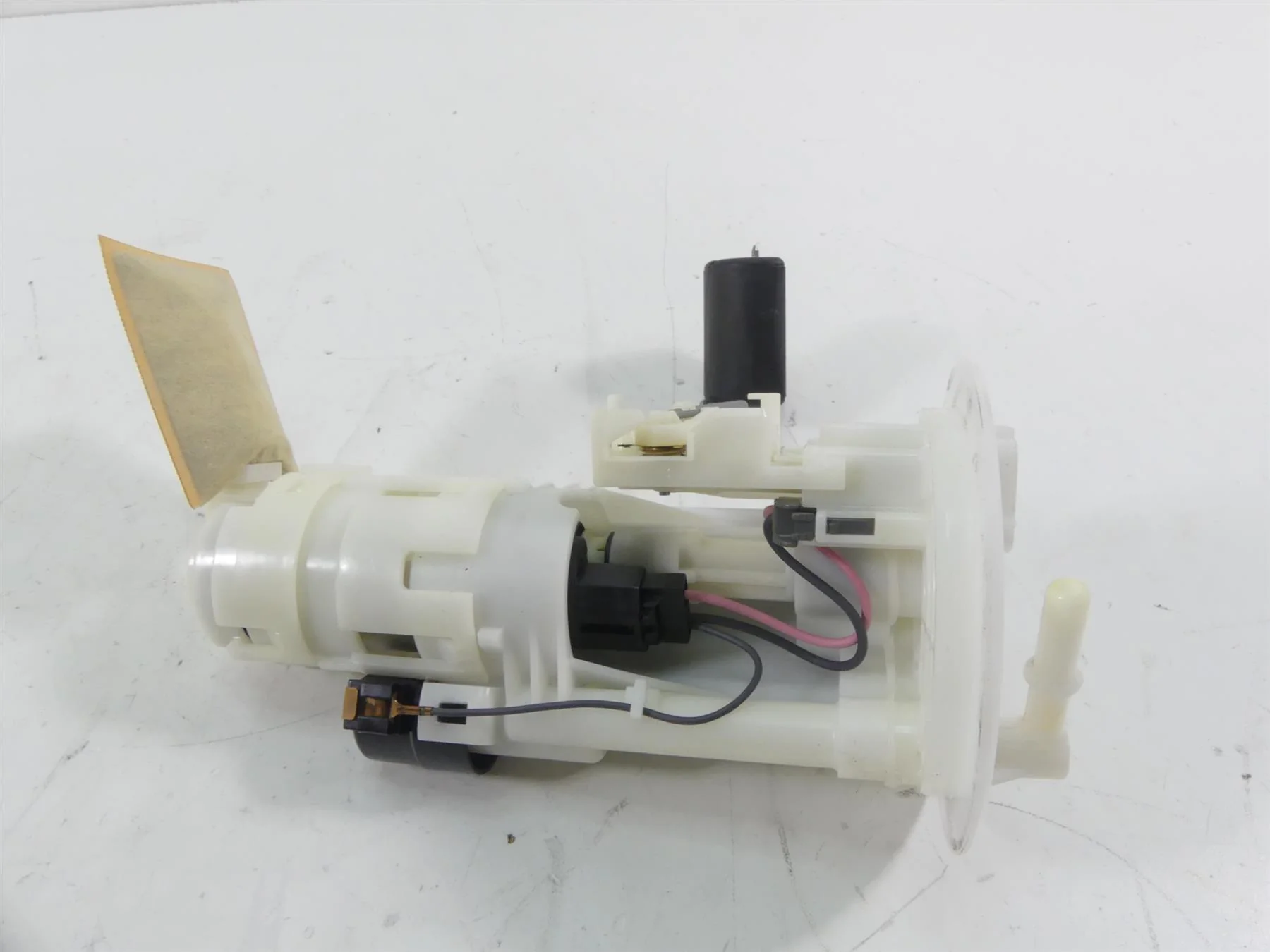 2013 Yamaha VMX17 V-Max 1700 Denso Fuel Gas Petrol Pump - Tested 2S3-13907-00-00 - Image 2