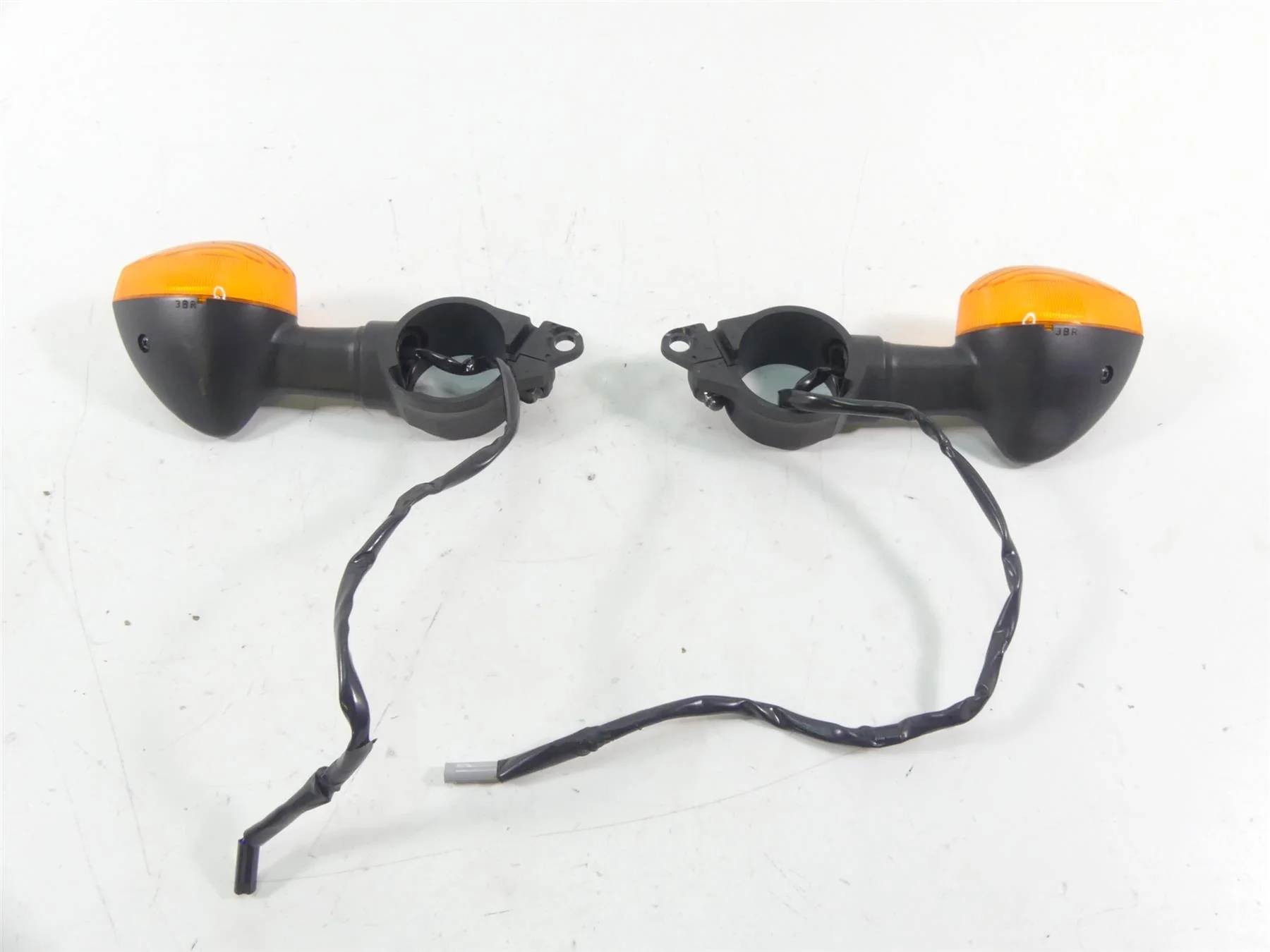 2013 Yamaha VMX17 V-Max 1700 Front Blinker Turn Signal Set 2S3-83310-10-00 - Image 2