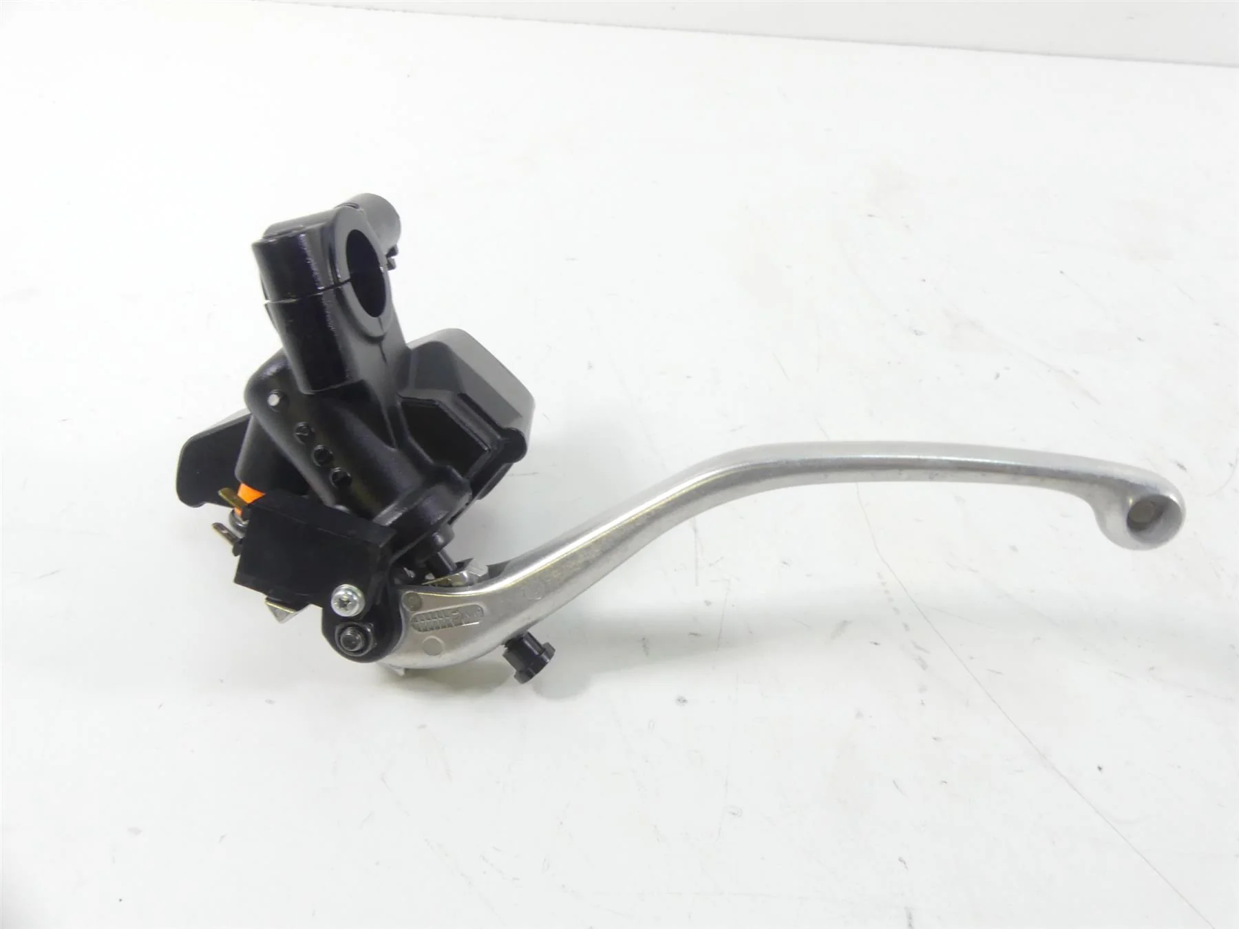2013 Yamaha VMX17 V-Max 1700 Front Brembo Brake Master Cylinder 2S3-W2587-00-00 - Image 5