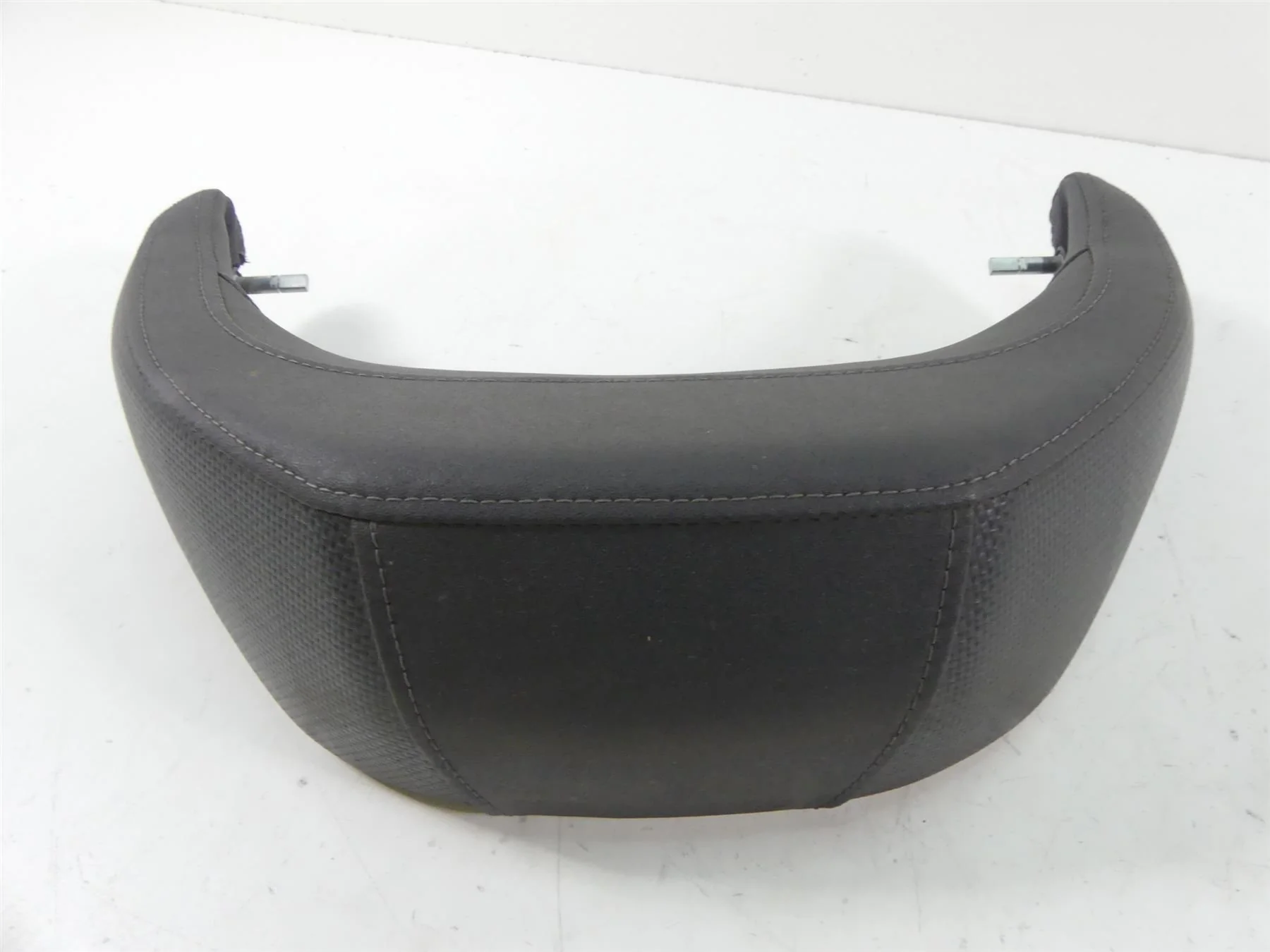 2013 Yamaha VMX17 V-Max 1700 Mid Saddle Seat Backrest Section 2S3-24790-10-00 - Image 3