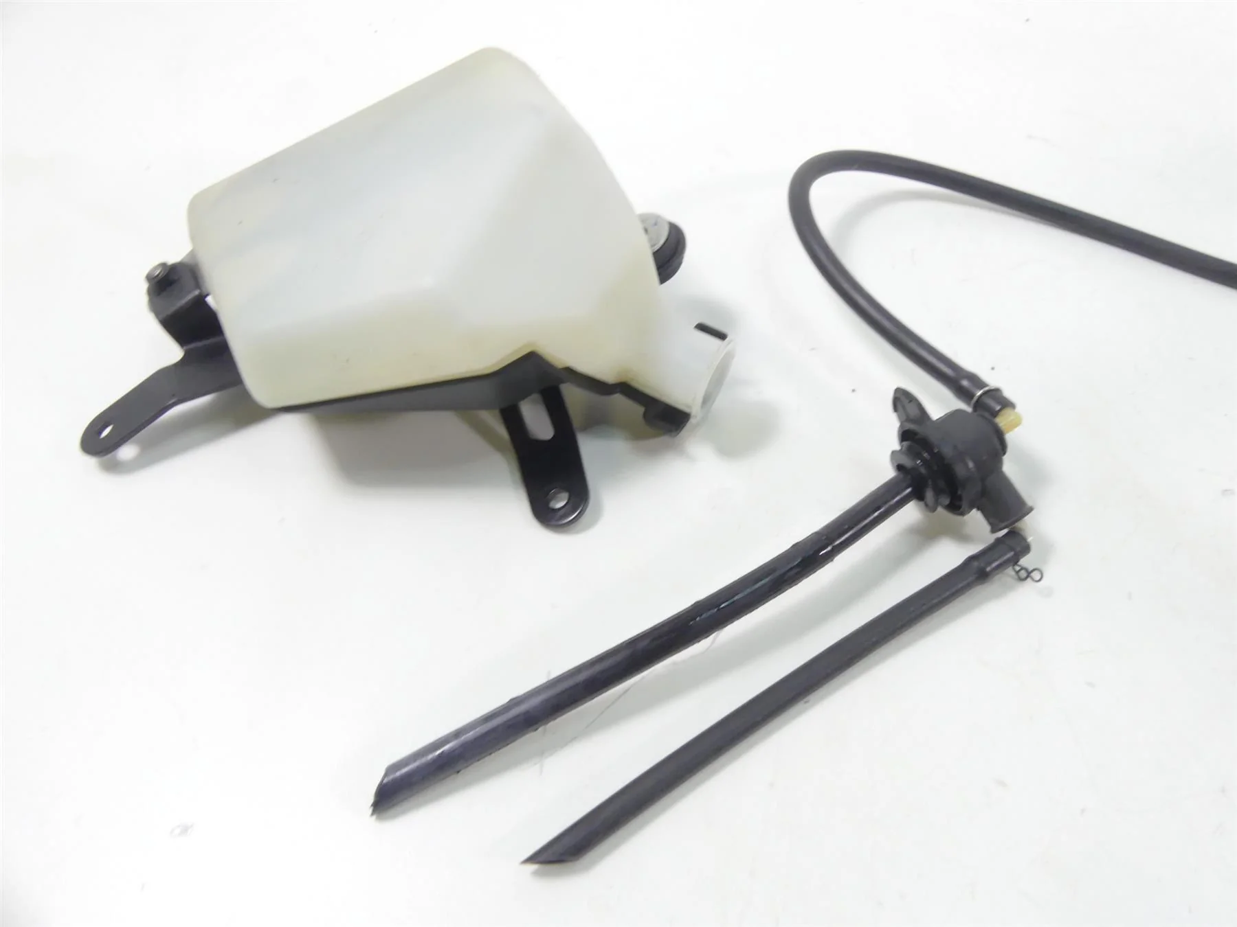 2013 Yamaha VMX17 V-Max 1700 Radiator Cooler Reservoir Hose Set 2S3-21871-00-00 - Image 5