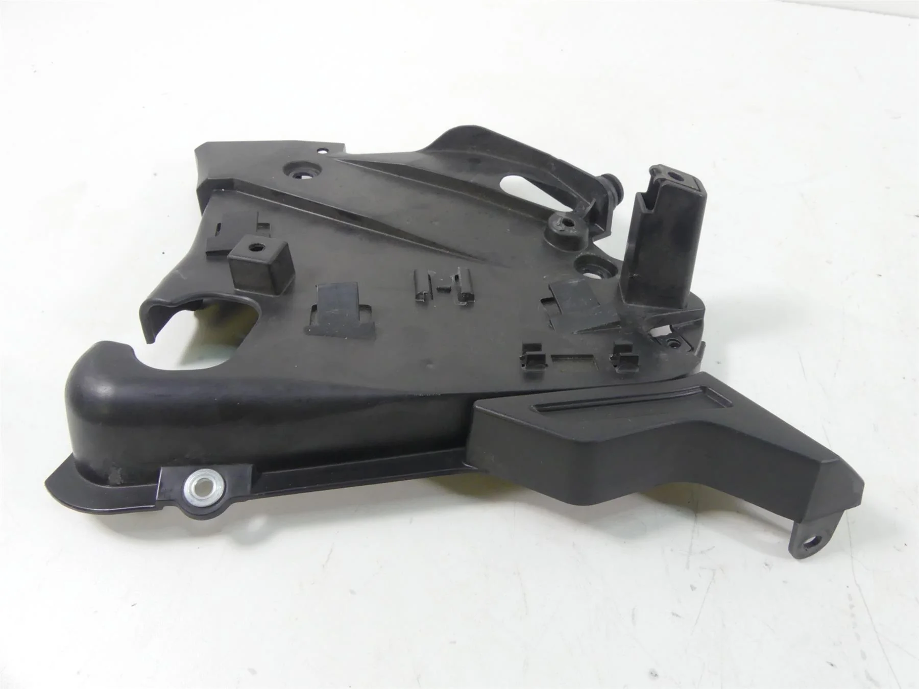 2013 Yamaha VMX17 V-Max 1700 Right Side Cover Fairing & Holder 2S3-21741-10-00 - Image 7