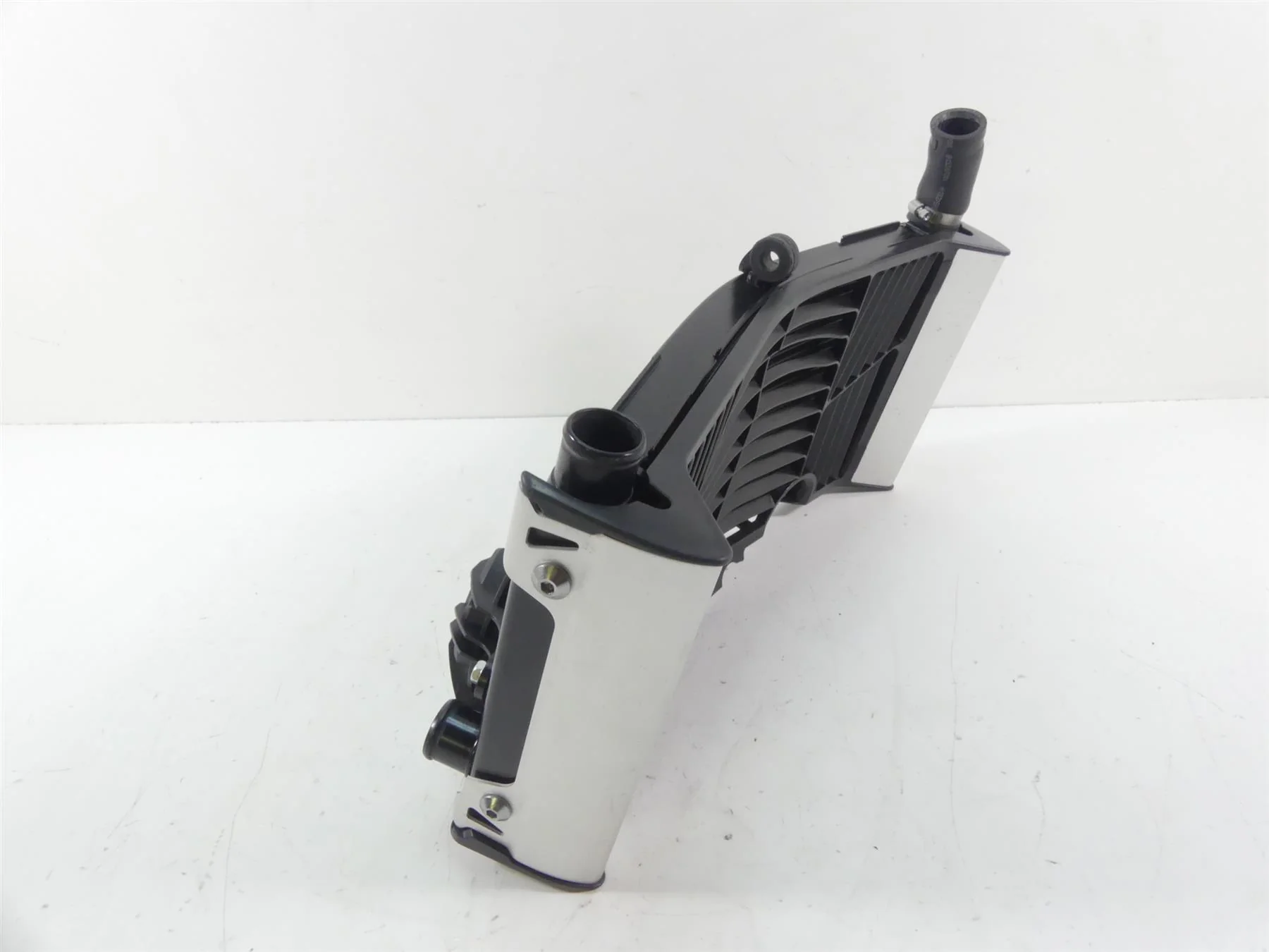 2013 Yamaha VMX17 V-Max 1700 Upper Radiator Cooler Fan Cover Set 2S3-12461-09-00 - Image 3