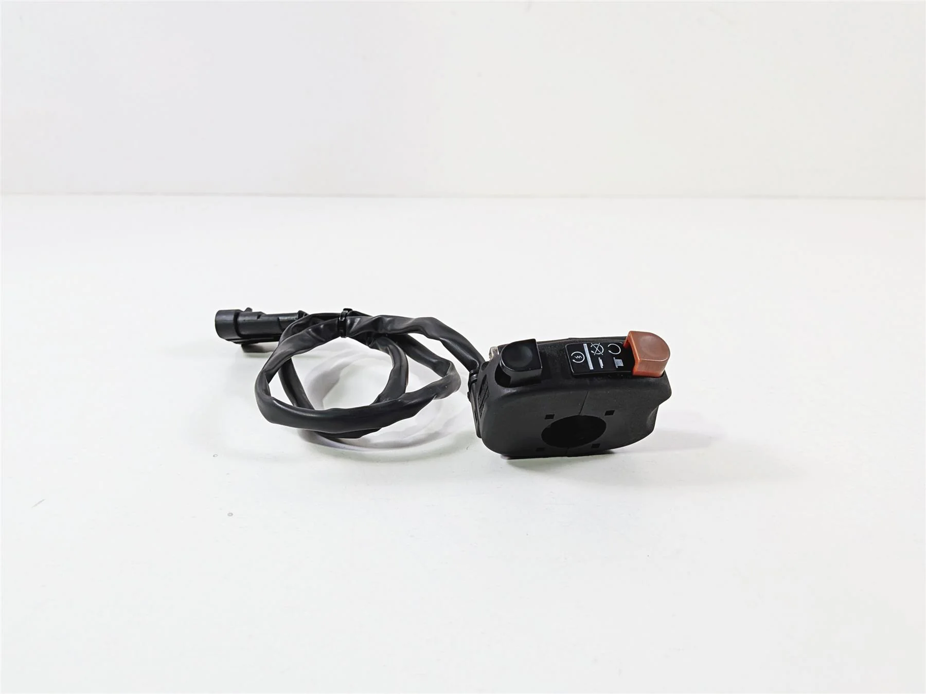2014 Aprilia RSV4 RR Factory domino Right Hand Start Control Switch B045021 - Image 10