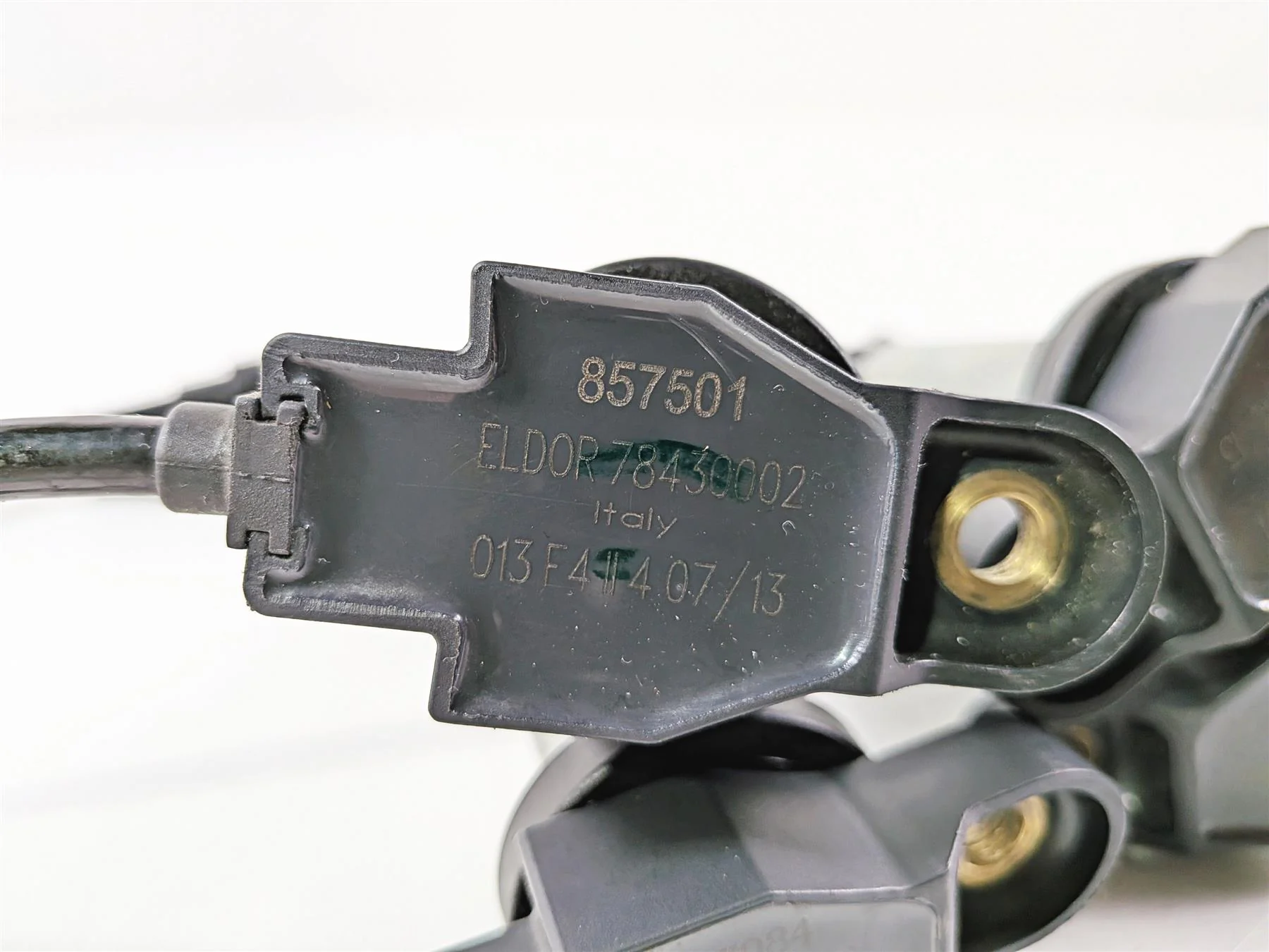 2014 Aprilia RSV4 RR Factory Eldor Ignition Coil Set 857084 857501 - Image 12