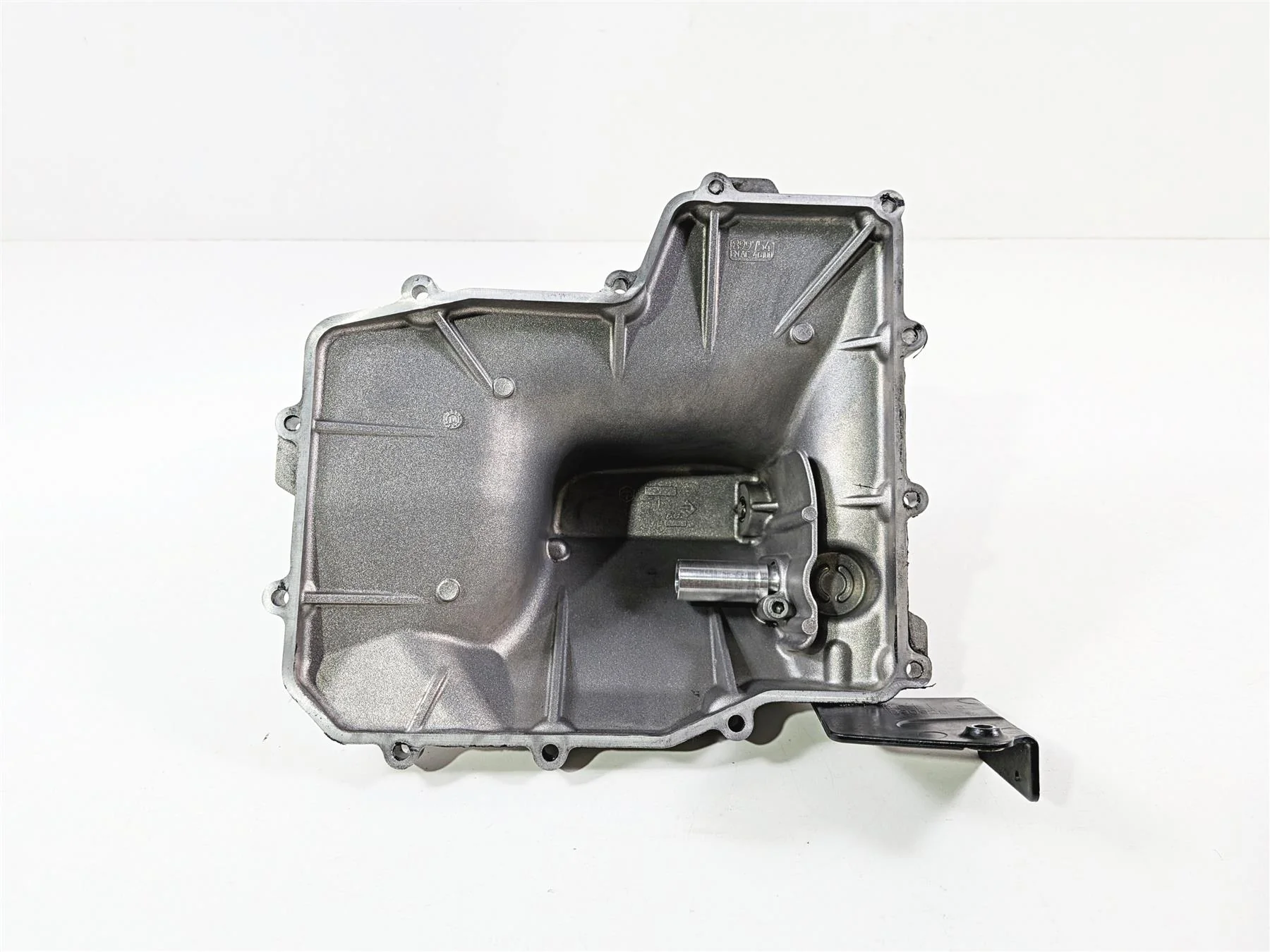 2014 Aprilia RSV4 RR Factory Engine Bottom Cover Oil Pan 899754 - Image 3