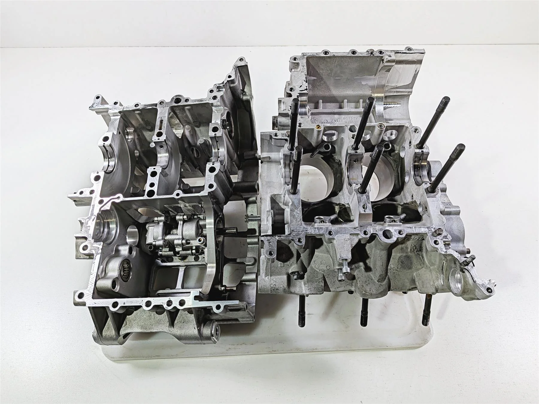 2014 Aprilia RSV4 RR Factory Engine Crankcase Crank Case Jug Set 2A000674