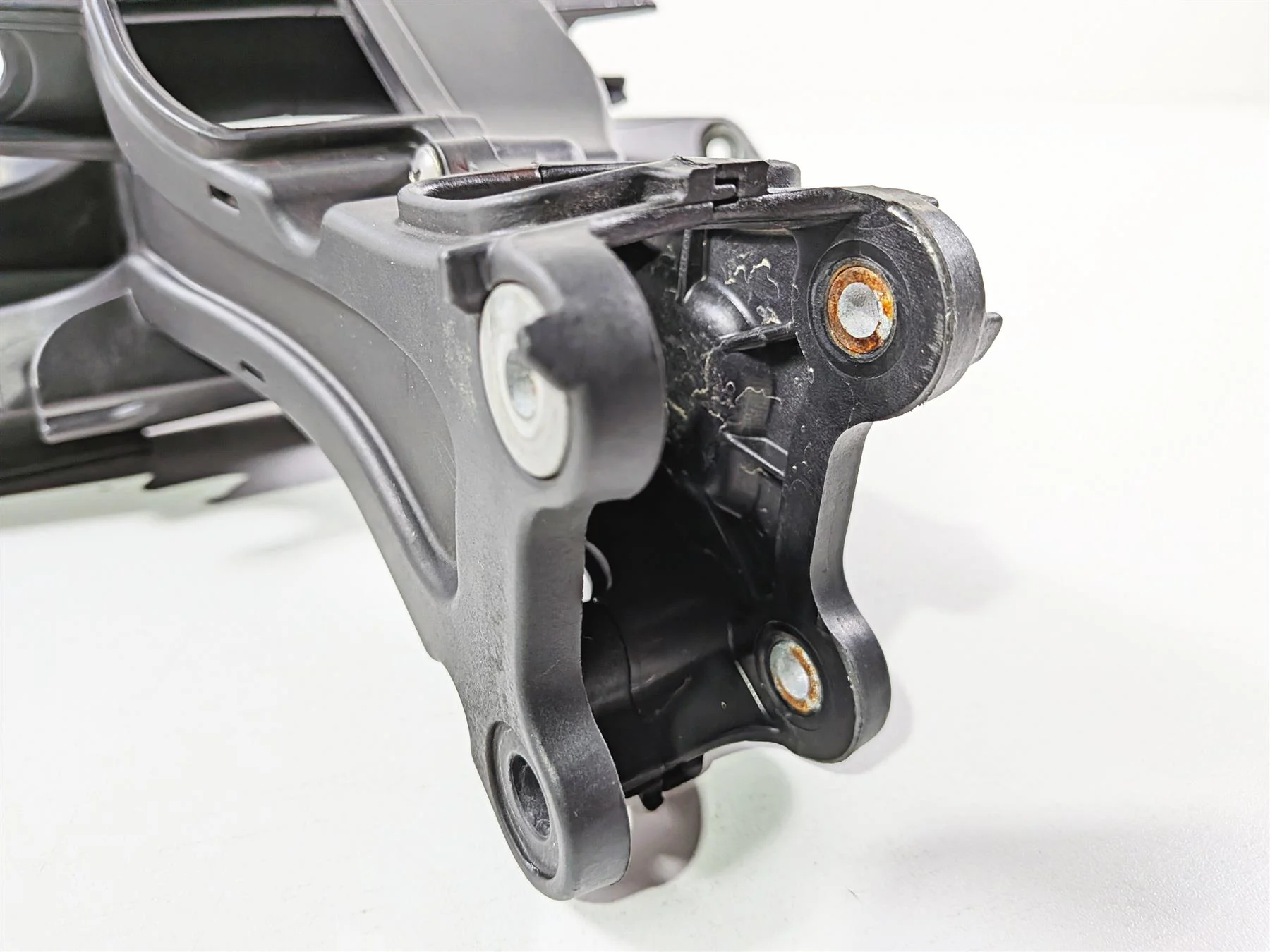 2014 Aprilia RSV4 RR Factory Font Gauges Stay Holder Bracket 890785 890786 - Image 10