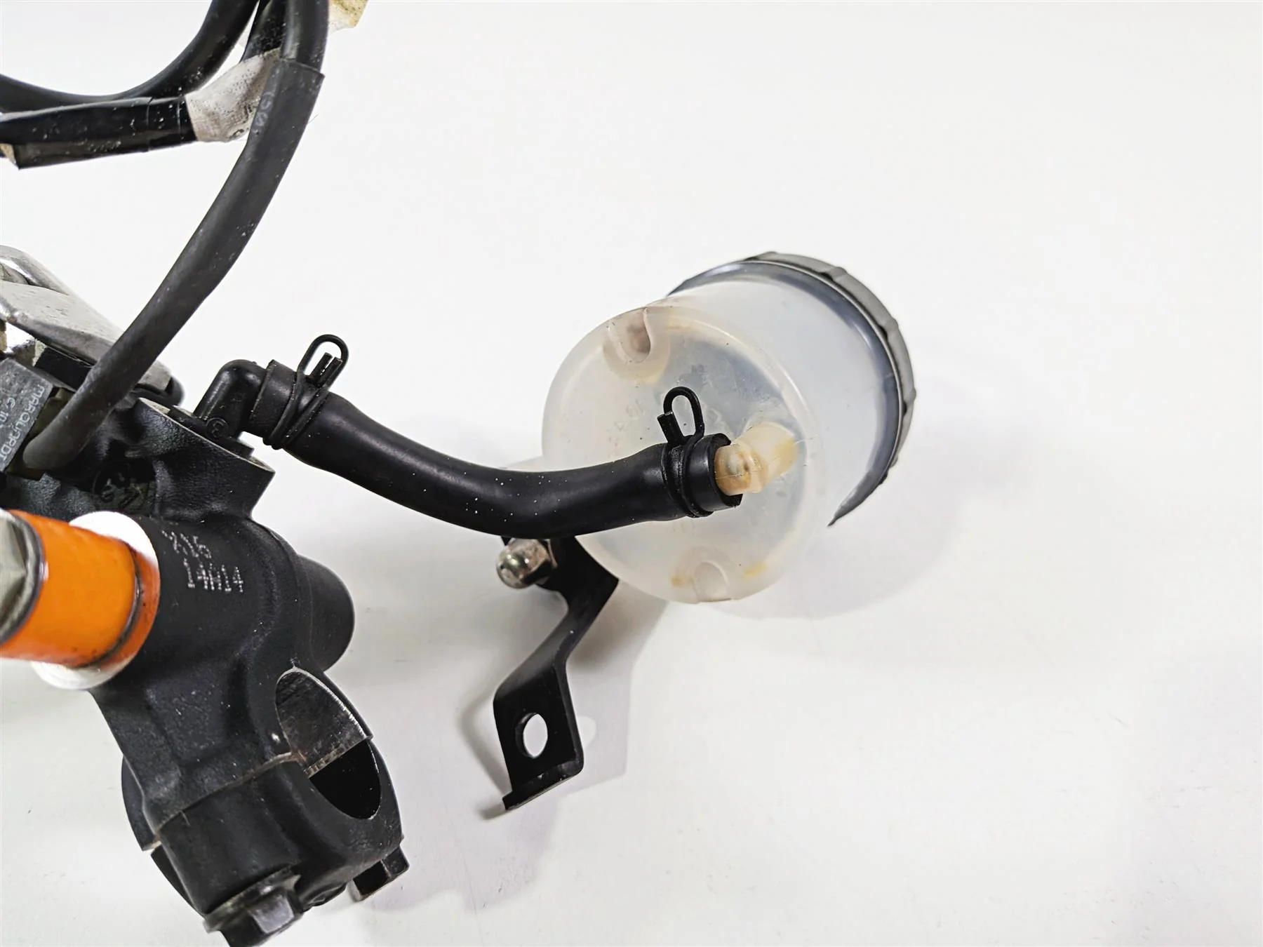 2014 Aprilia RSV4 RR Factory Front Brembo Radial Brake Master Cylinder B044584 - Image 8