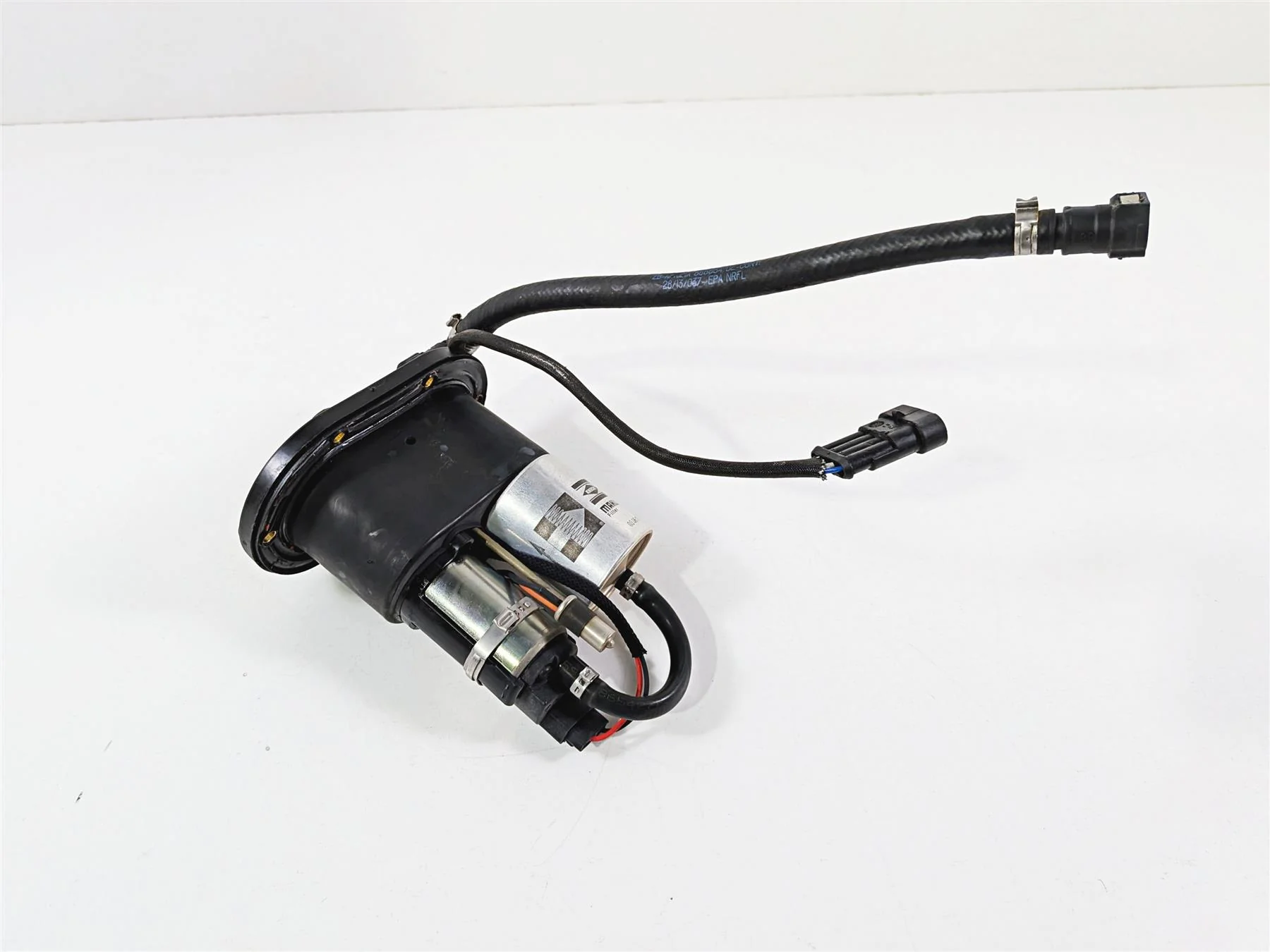 2014 Aprilia RSV4 RR Factory Fuel Gas Petrol Pump - Tested 858726 - Image 12