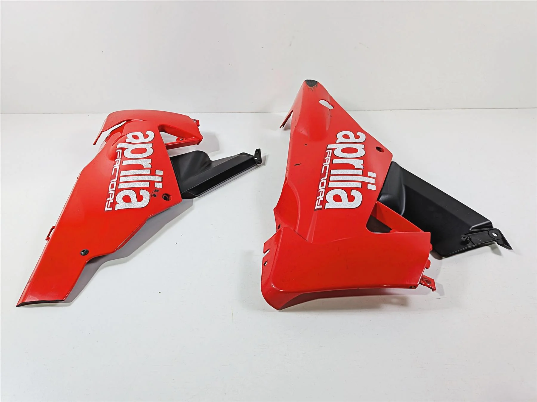 2014 Aprilia RSV4 RR Factory Left Right Lower Belly Fairing Cover Set 858826 - Image 5