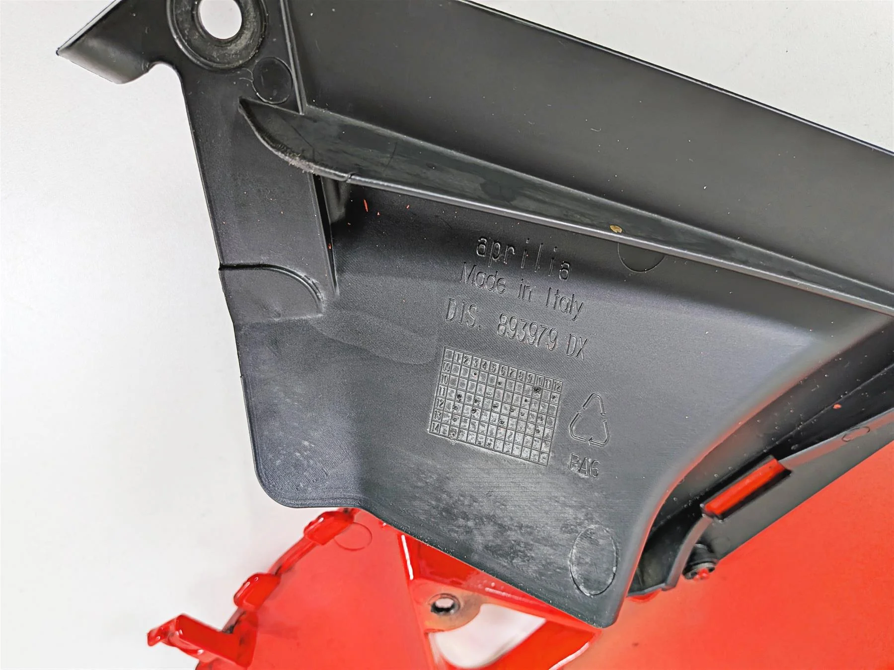 2014 Aprilia RSV4 RR Factory Left Right Lower Belly Fairing Cover Set 858826 - Image 8