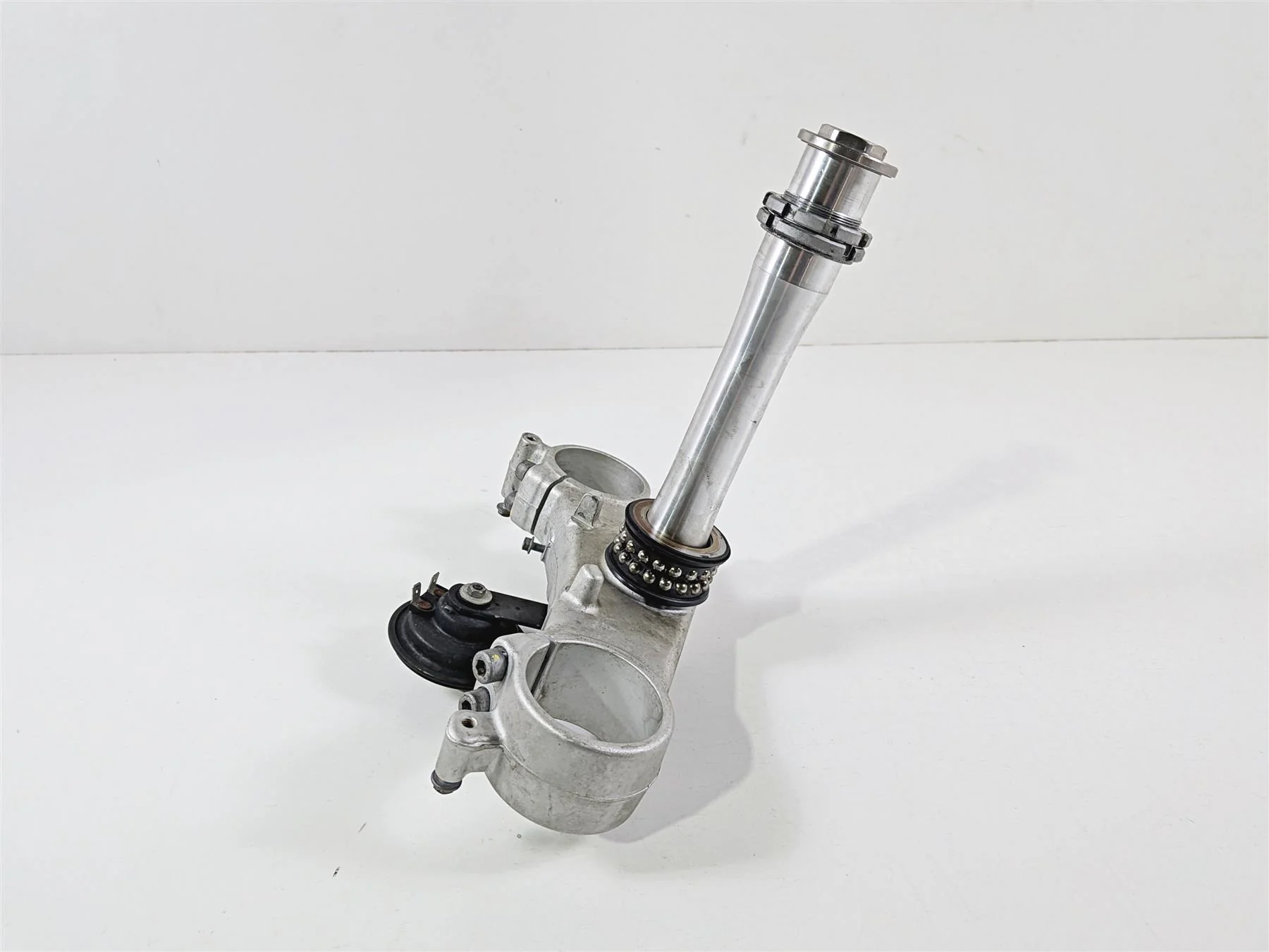 2014 Aprilia RSV4 RR Factory Lower Triple Tree Steering Clamp Ohlins 890848 - Image 13