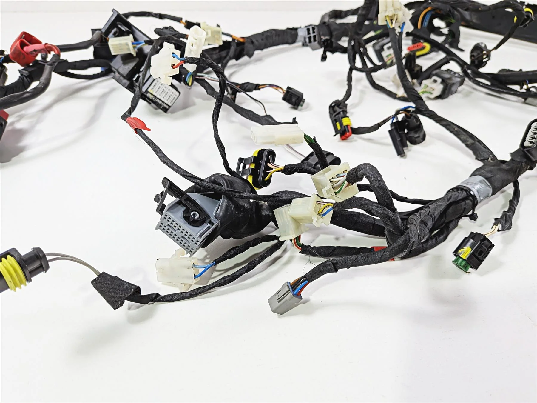 2014 Aprilia RSV4 RR Factory Main Wiring Harness Loom - No Cuts 2D000061 - Image 2
