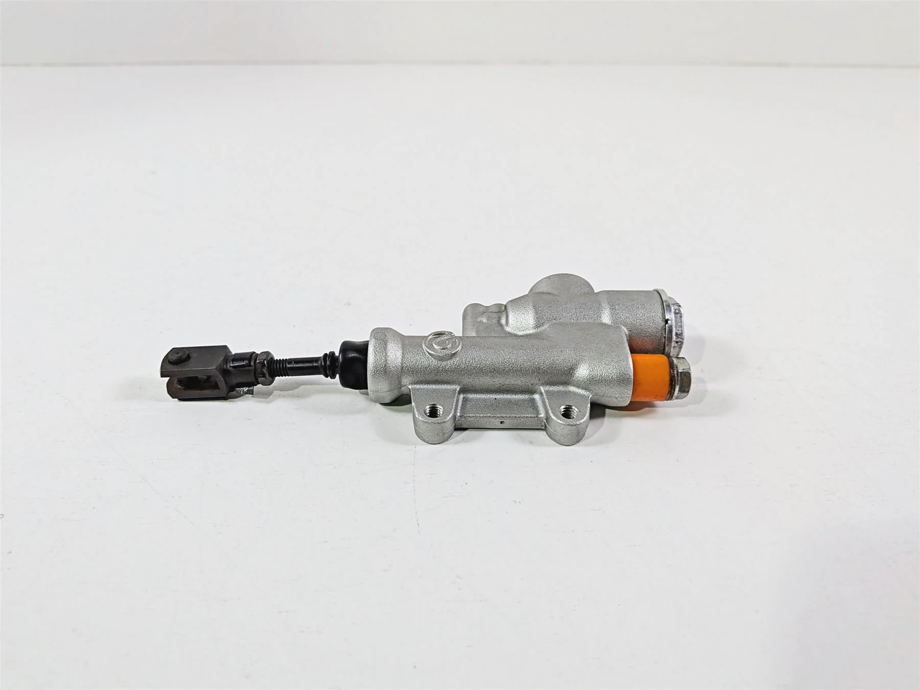 2014 Aprilia RSV4 RR Factory Rear Brembo Brake Master Cylinder B044586 - Image 3