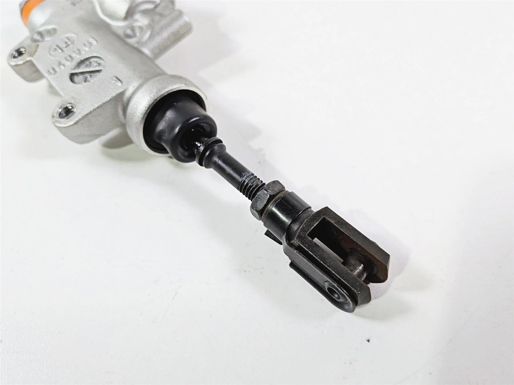 2014 Aprilia RSV4 RR Factory Rear Brembo Brake Master Cylinder B044586 - Image 9