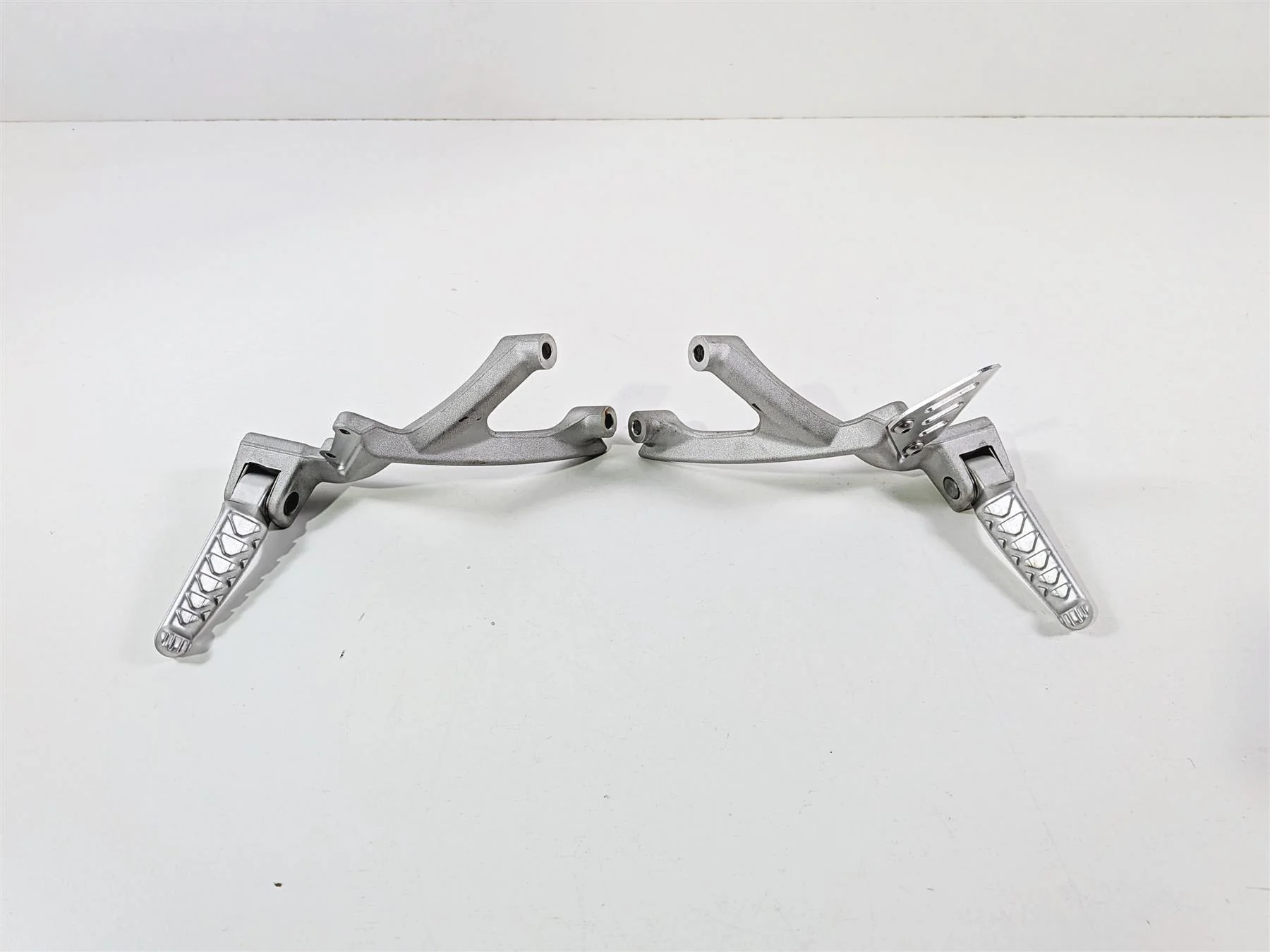 2014 Aprilia RSV4 RR Factory Rear Passenger Foot Peg Rest Set 893996 893997