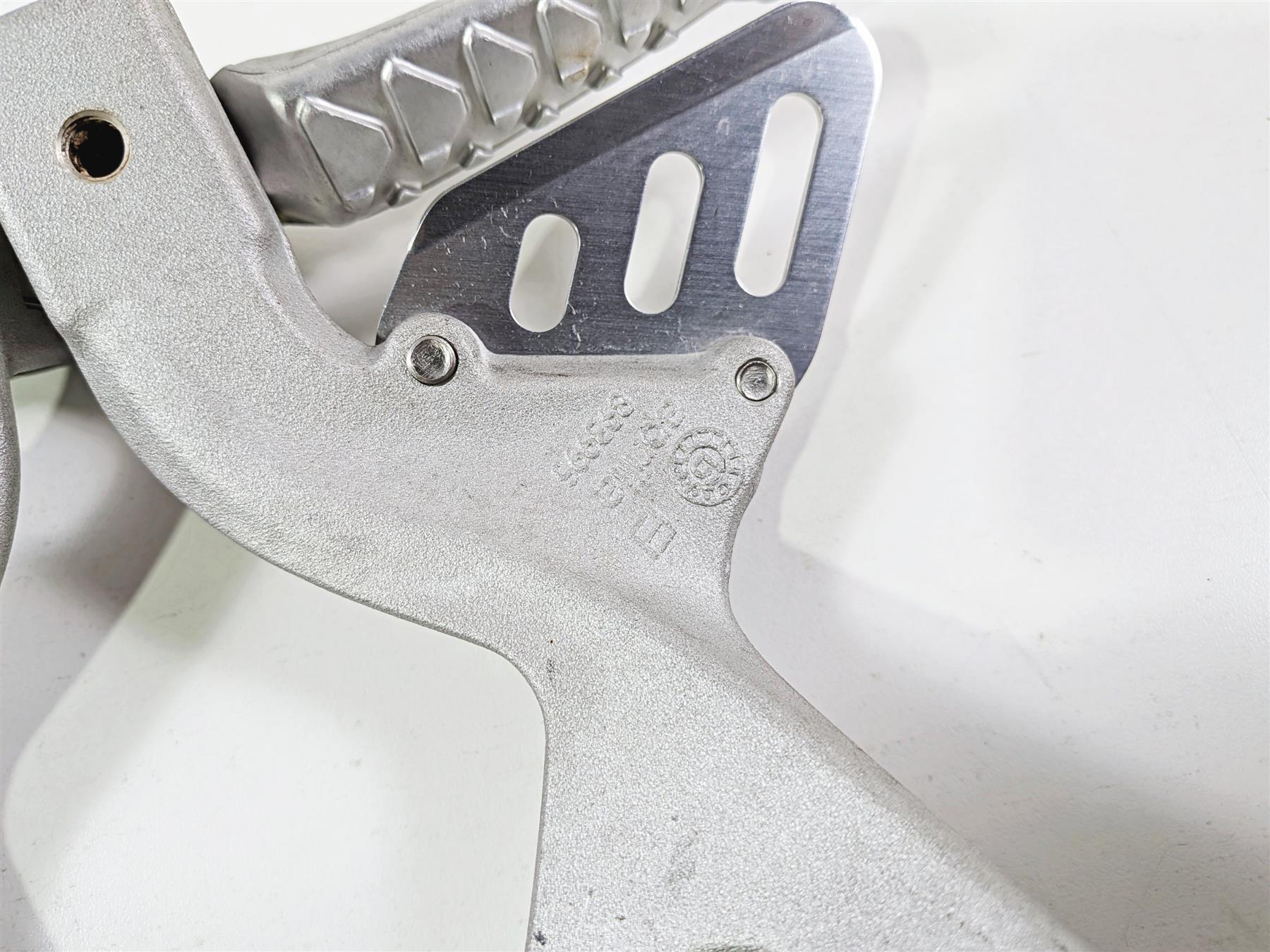 2014 Aprilia RSV4 RR Factory Rear Passenger Foot Peg Rest Set 893996 893997 - Image 10