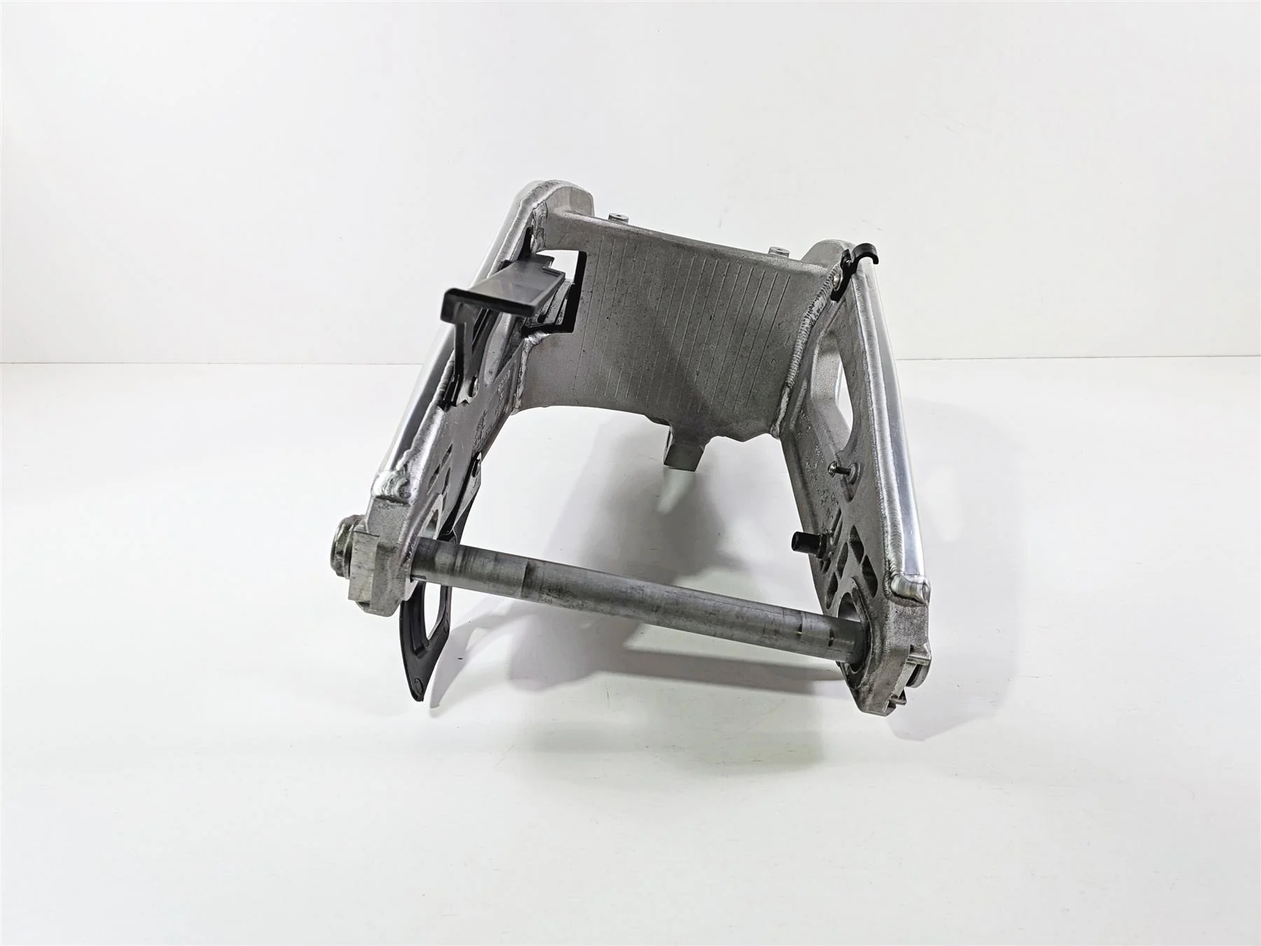 2014 Aprilia RSV4 RR Factory Rear Swing Arm Swingarm & Axle Set 858770 - Image 2