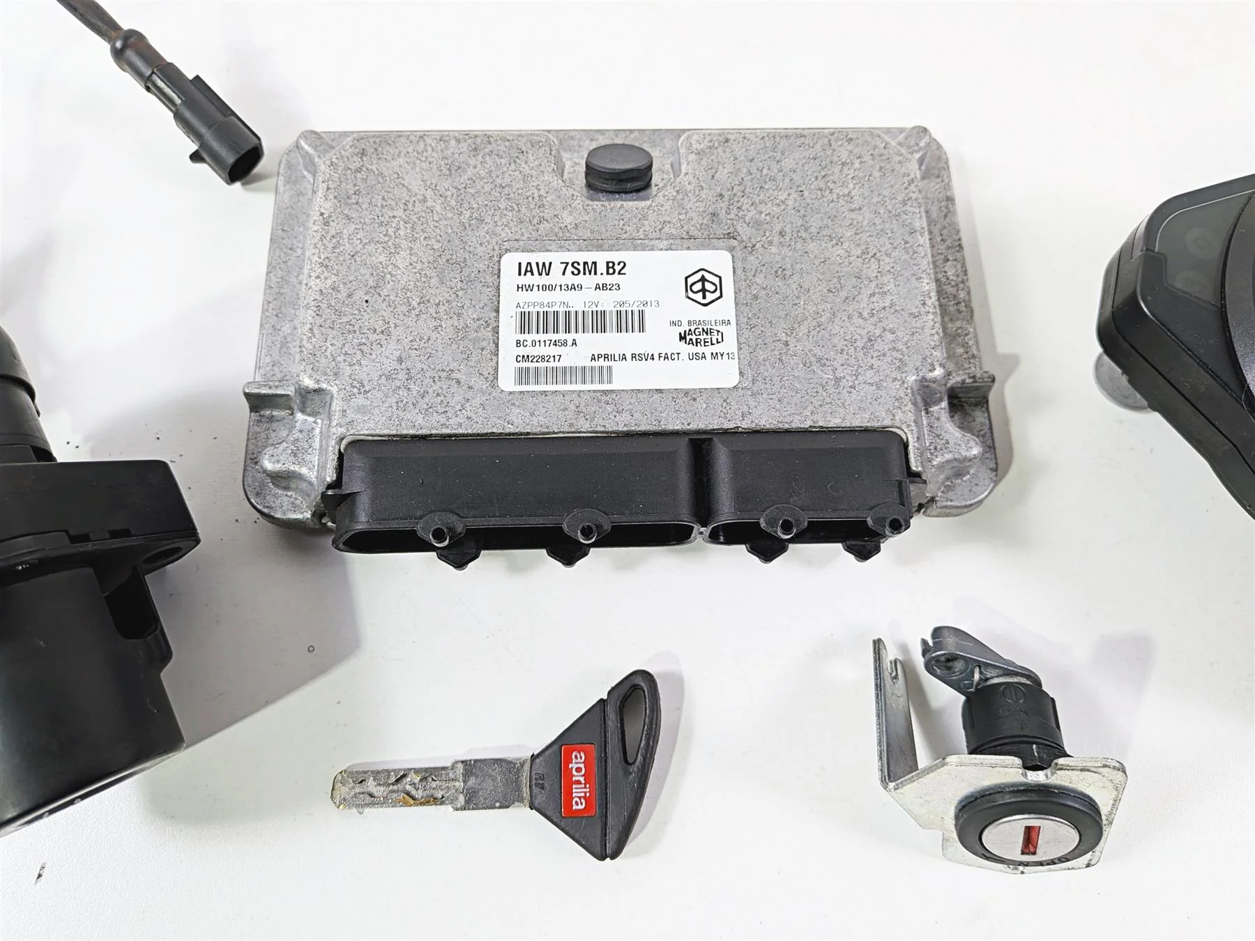 2014 Aprilia RSV4 RR Factory Speedo Ignition Switch Key Cdi Set 14K CM228217 - Image 7