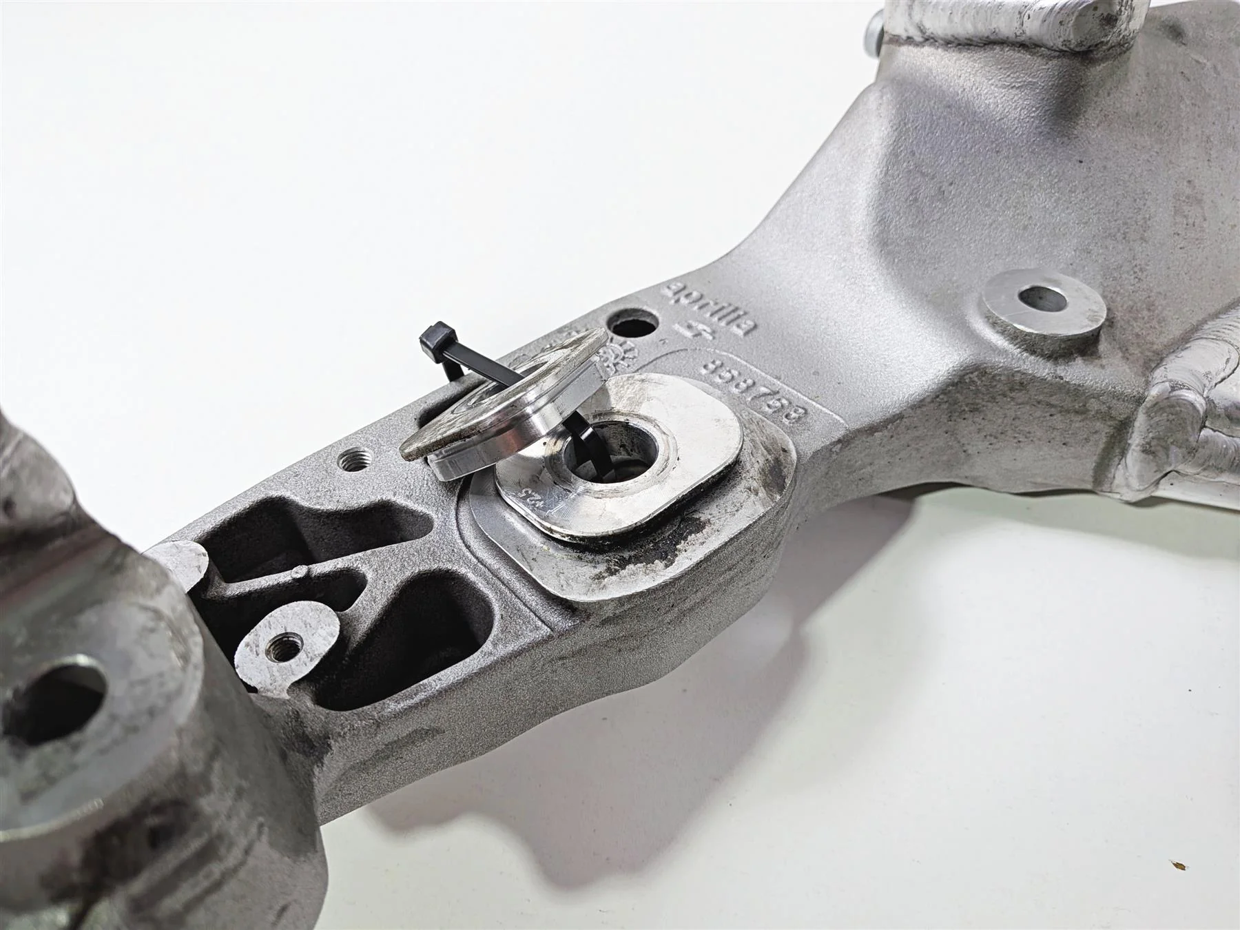 2014 Aprilia RSV4 RR Factory Straight Main Frame Chassis With Clean Florida Title 895460 - Image 11