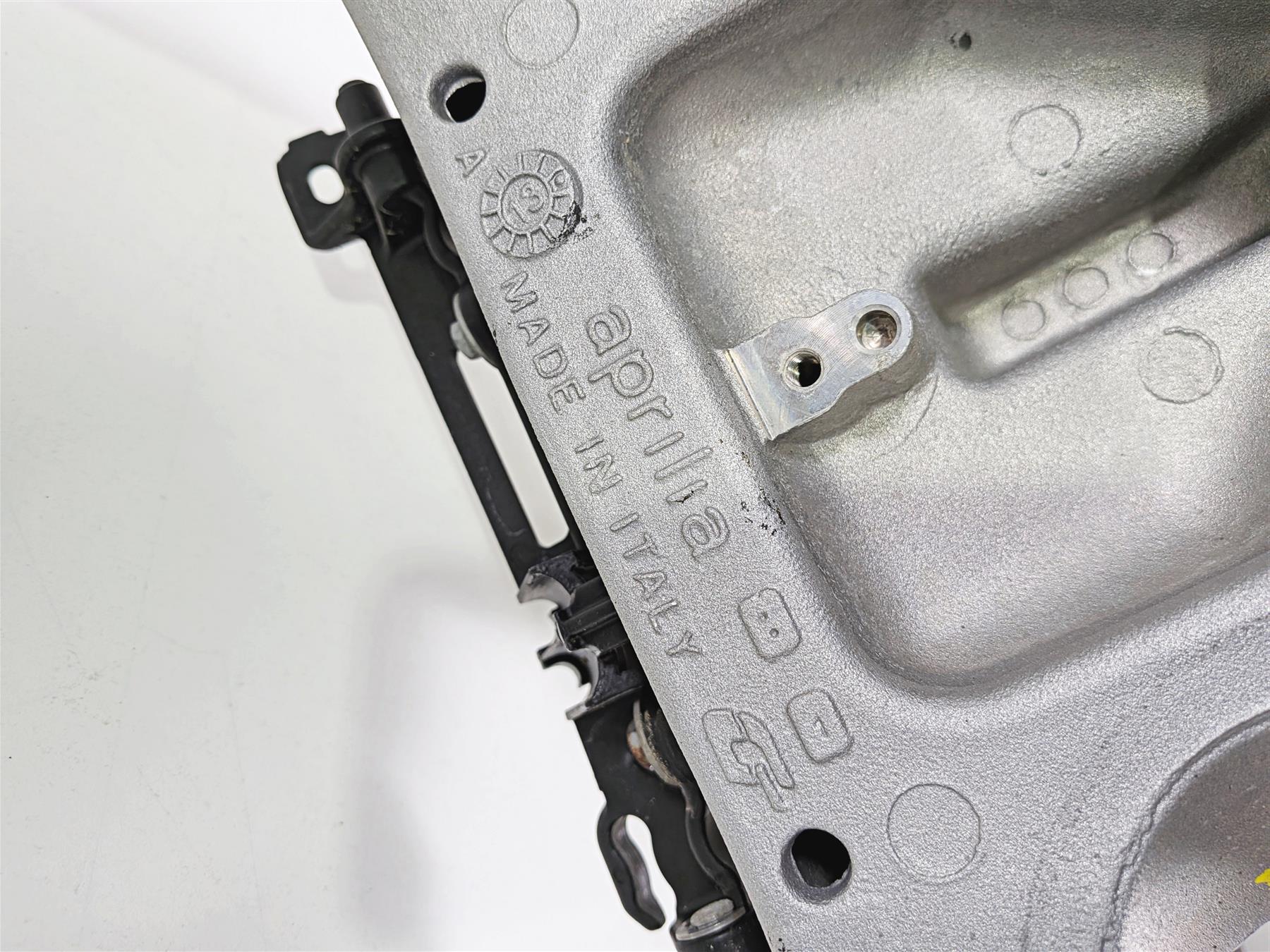 2014 Aprilia RSV4 RR Factory Straight Main Frame Chassis With Clean Florida Title 895460 - Image 8