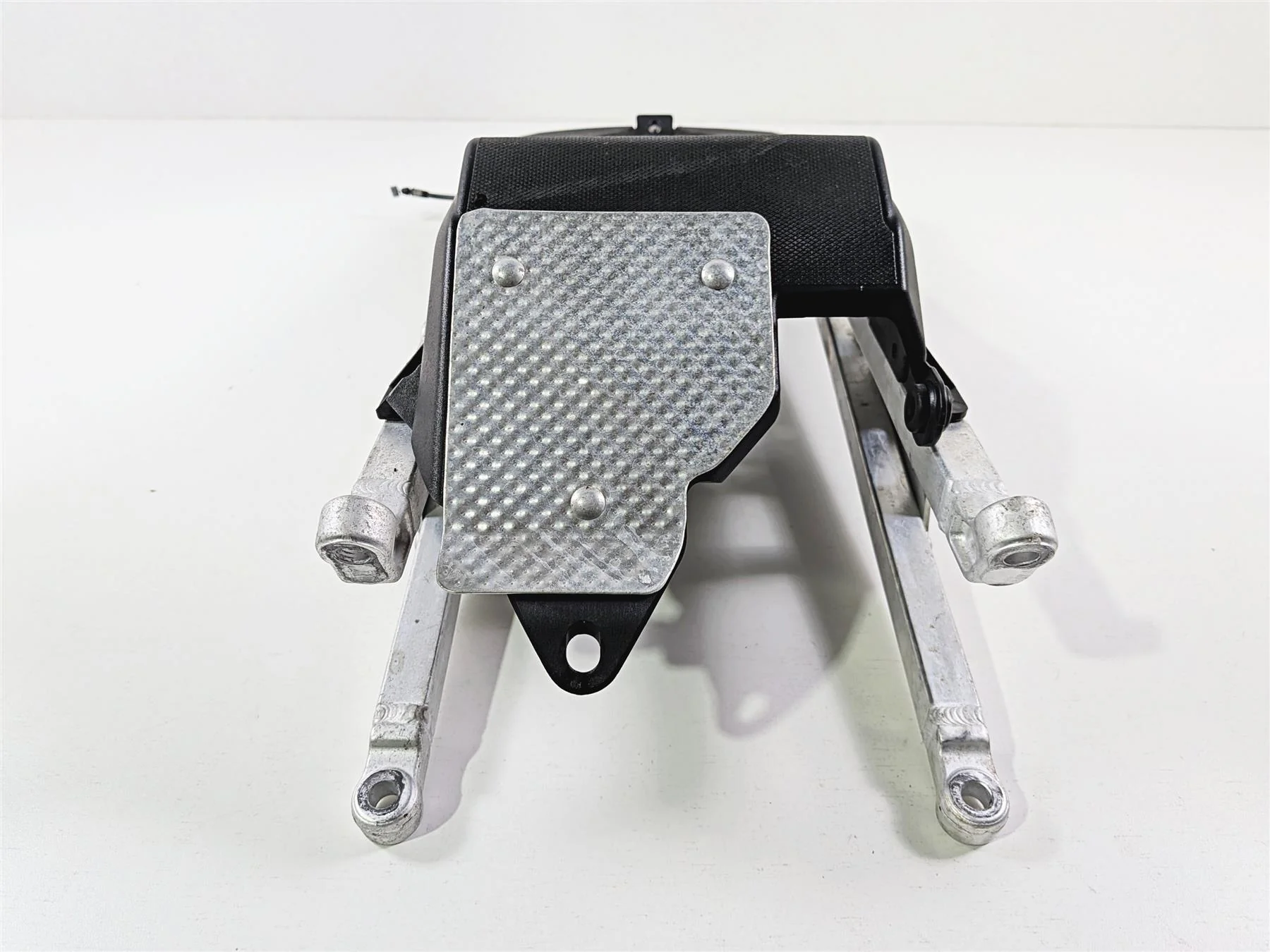 2014 Aprilia RSV4 RR Factory Subframe Sub Frame & Inner Fender 858849 - Image 10