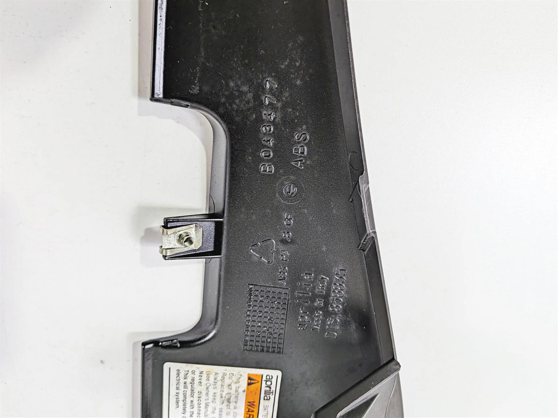2014 Aprilia RSV4 RR Factory Tail Side Cover Fairing Set 858847 858835 - Image 7