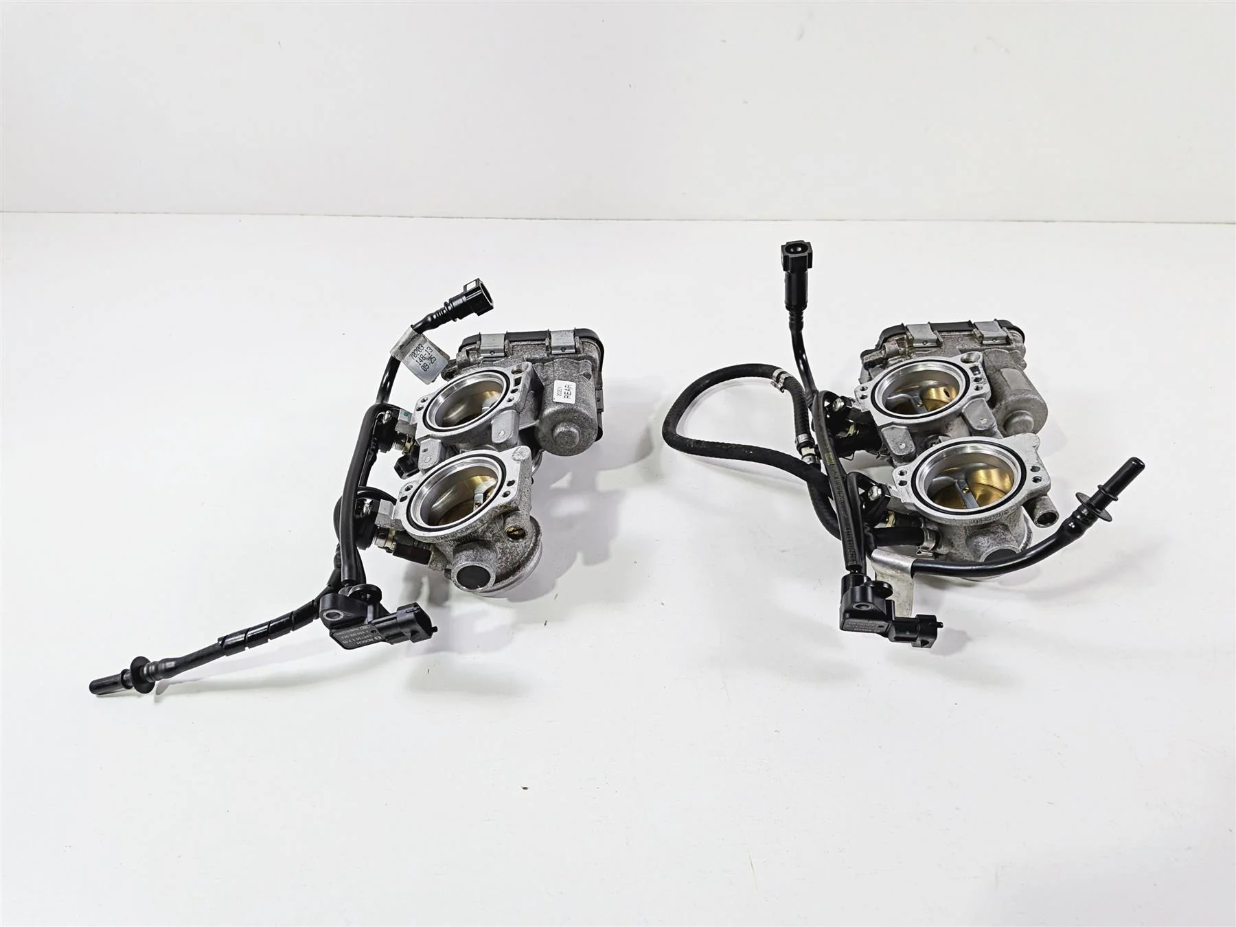 2014 Aprilia RSV4 RR Factory Throttle Body Fuel Injection Set 857303 857304 - Image 4