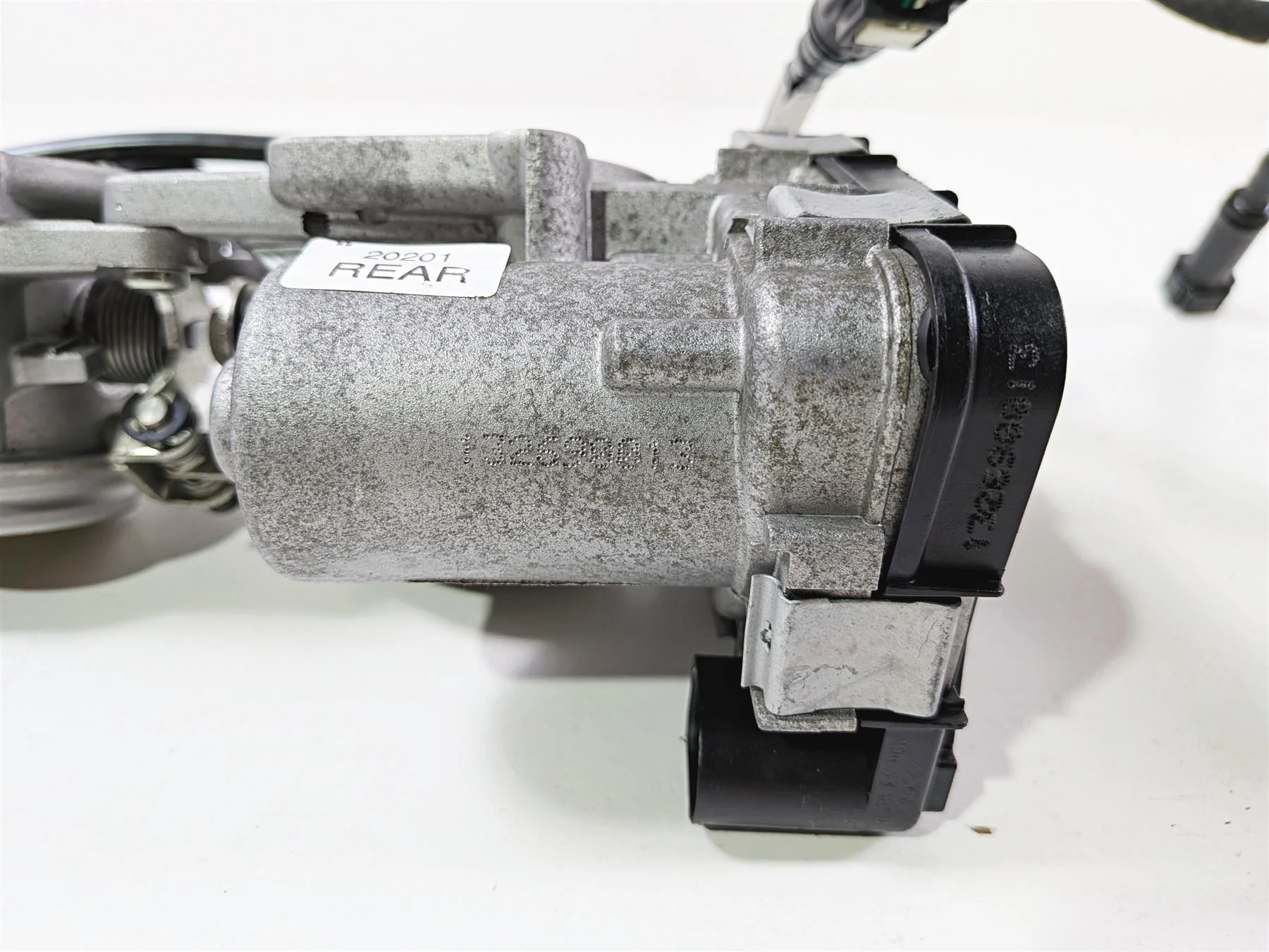 2014 Aprilia RSV4 RR Factory Throttle Body Fuel Injection Set 857303 857304 - Image 9