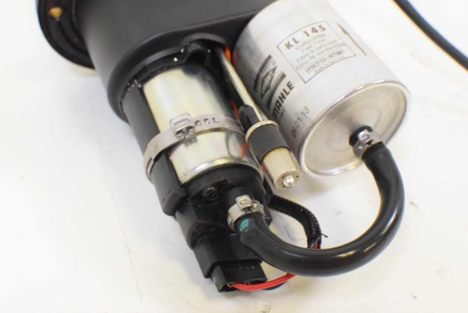 2014 Aprilia Tuono 1000 V4 R APRC ABS Fuel Gas Petrol Pump 6K B043925 - Image 6