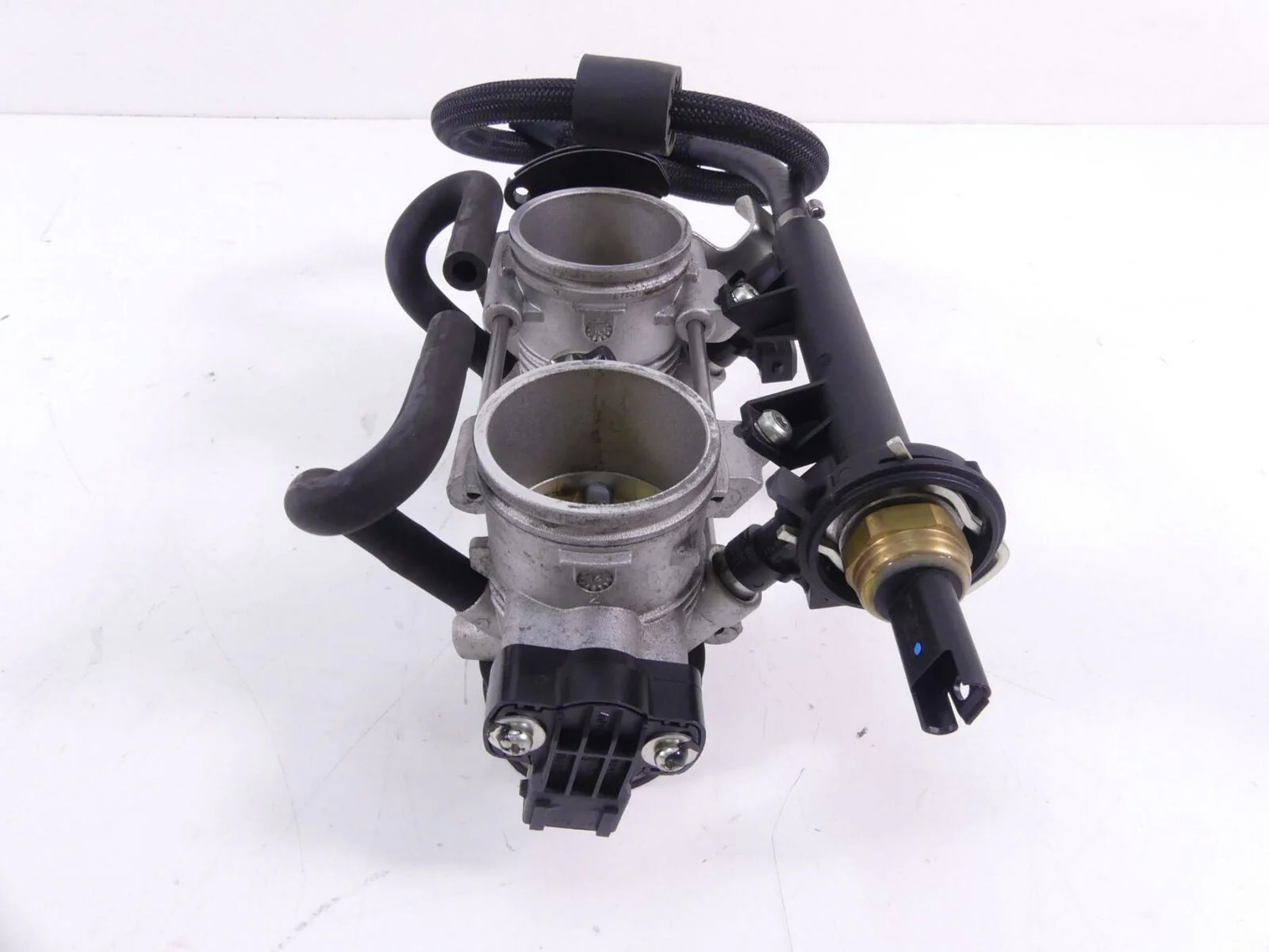 2014 BMW F800 GS K72 Throttle Body Fuel Injection Set 13548520781 - Image 4