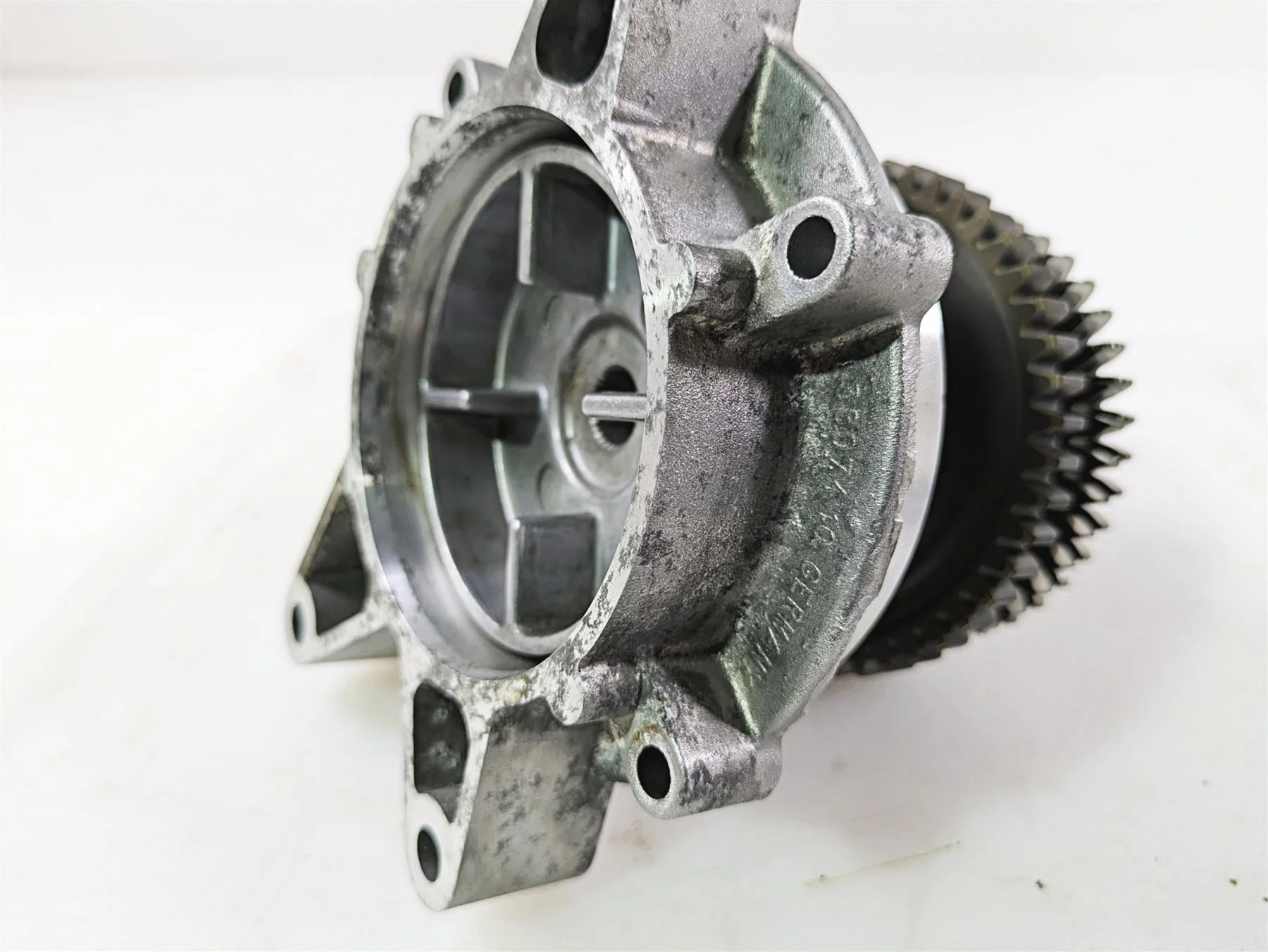 2014 BMW K1300S K40 Alternator Gear Mount Housing Flange 11147675143 - Image 11