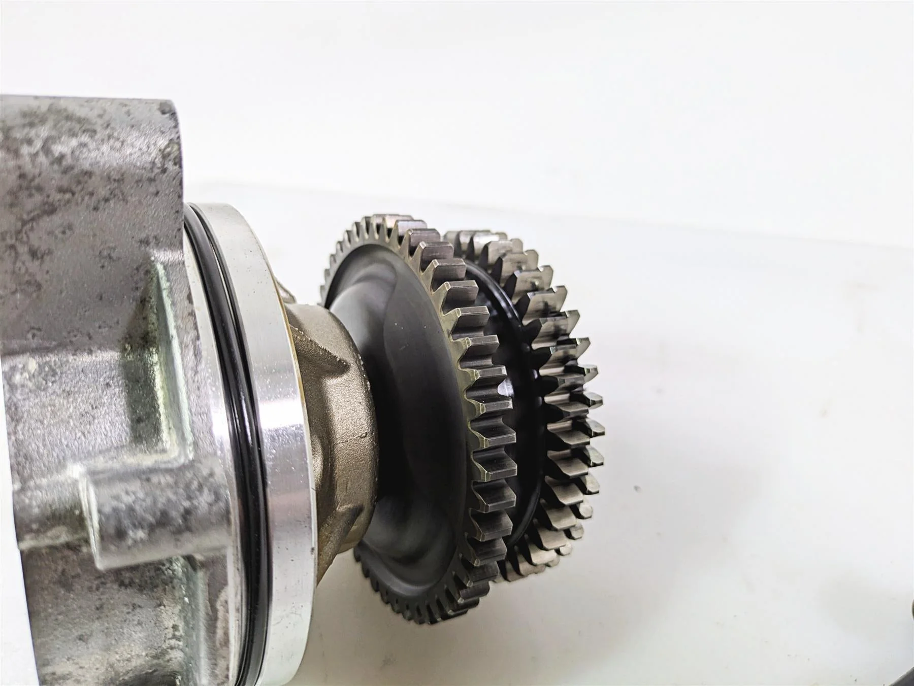 2014 BMW K1300S K40 Alternator Gear Mount Housing Flange 11147675143 - Image 12