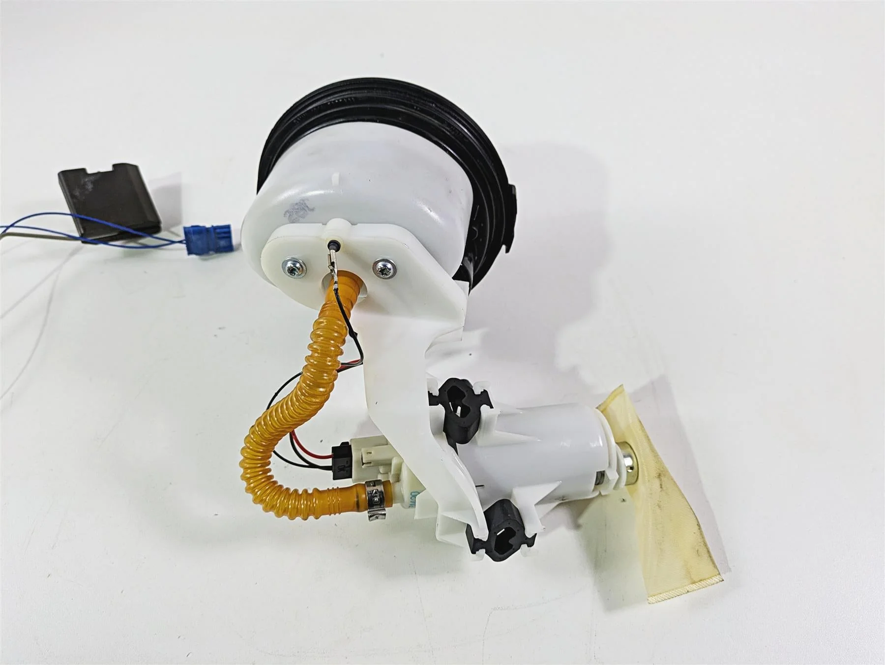 2014 BMW K1300S K40 Fuel Gas Petrol Pump & Level Sending Unit 16137656904 - Image 11