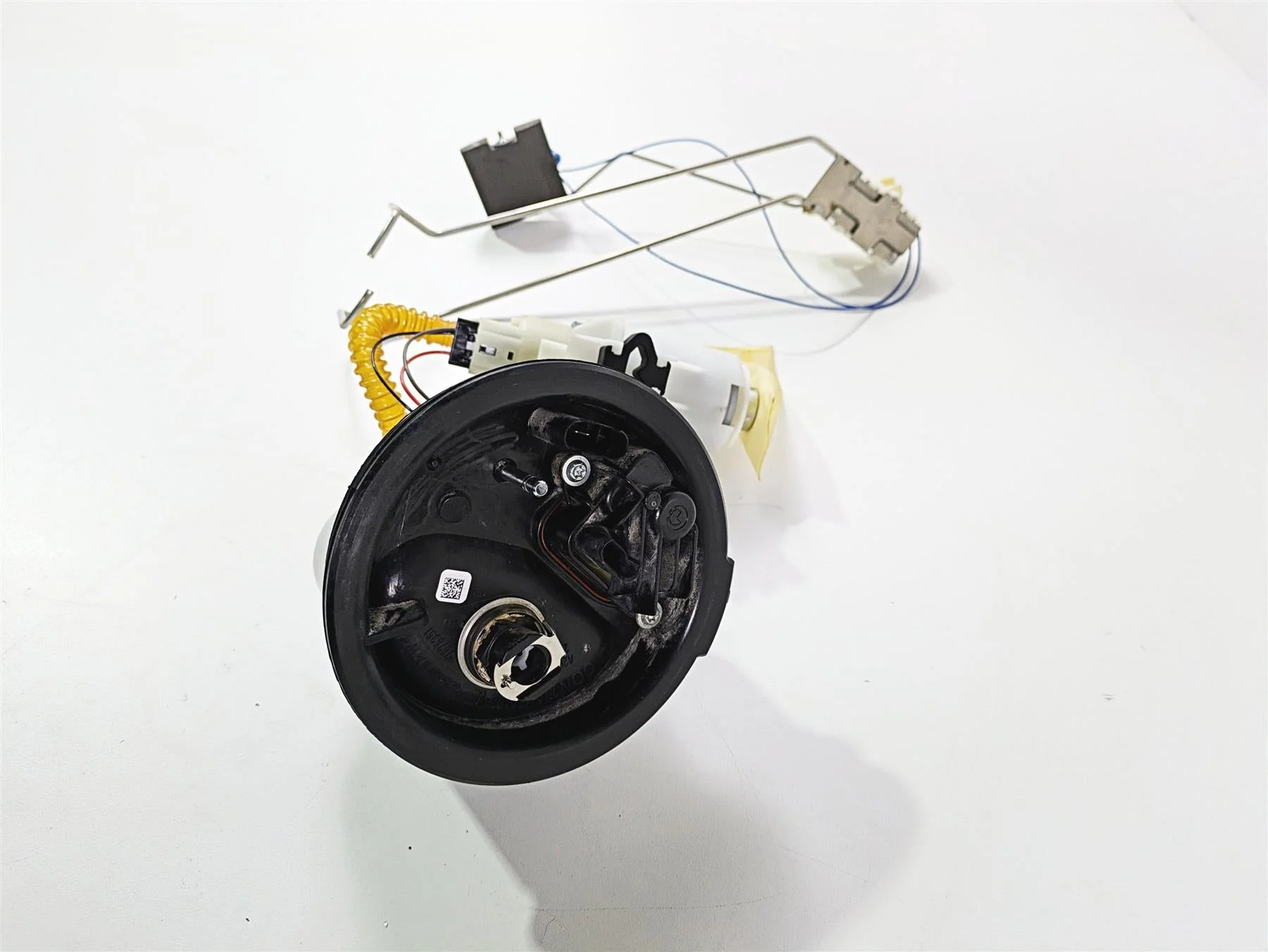 2014 BMW K1300S K40 Fuel Gas Petrol Pump & Level Sending Unit 16137656904 - Image 3