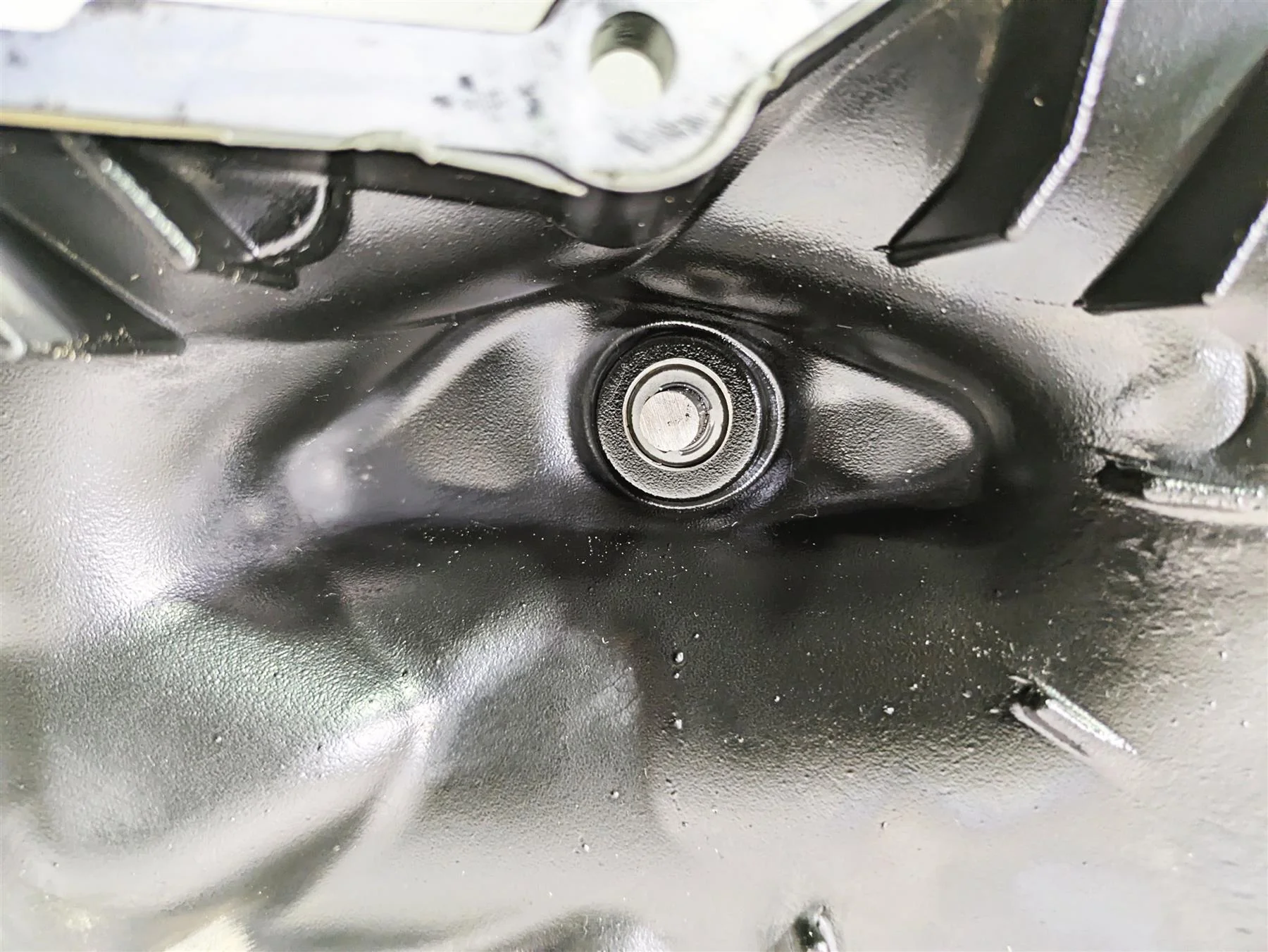 2014 BMW K1300S K40 Oil Pan Bottom Engine Cover 11137675685 - Image 12