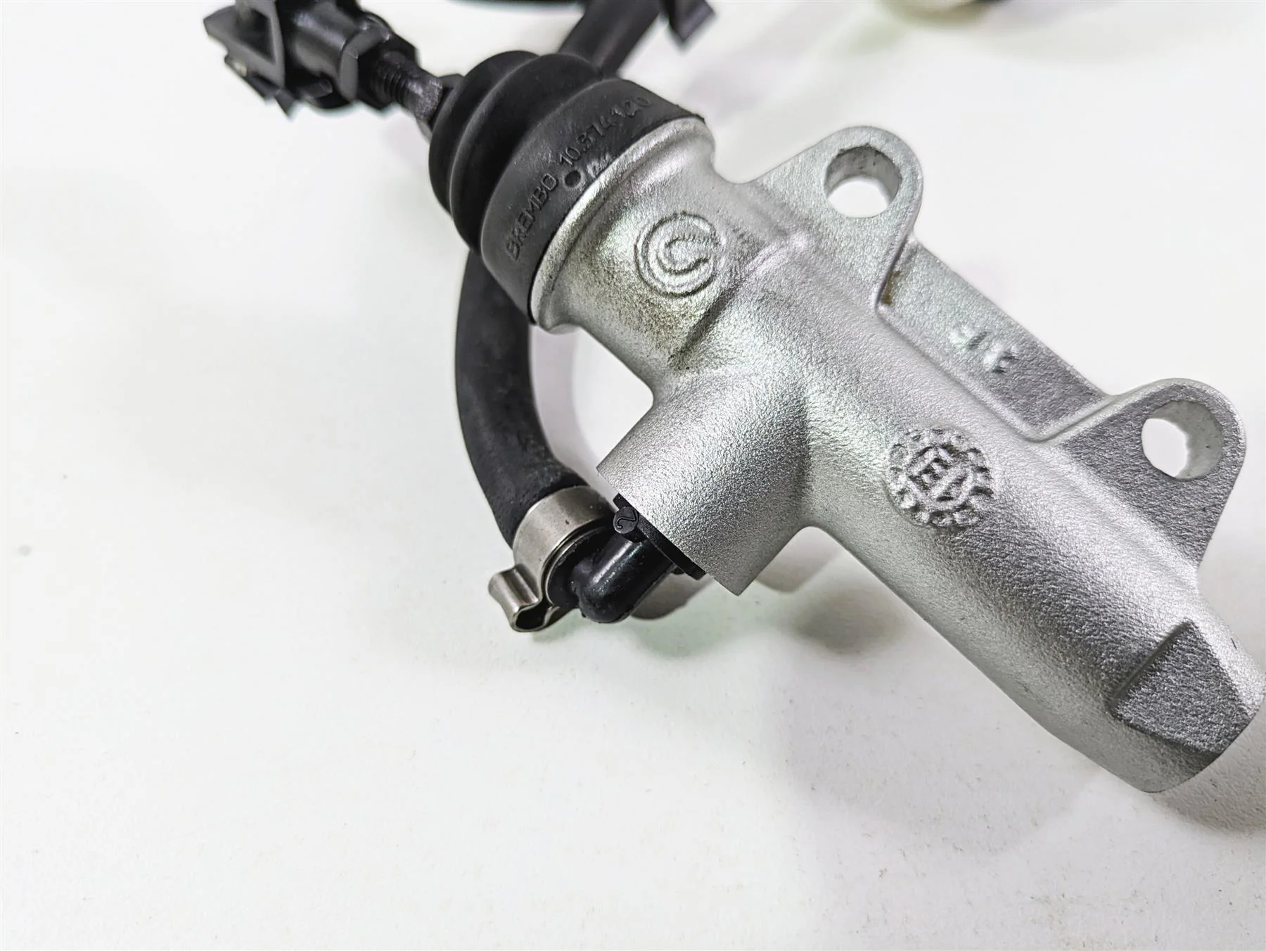 2014 BMW K1300S K40 Rear Brake Master Cylinder 14mm Brembo 34317696054 - Image 10