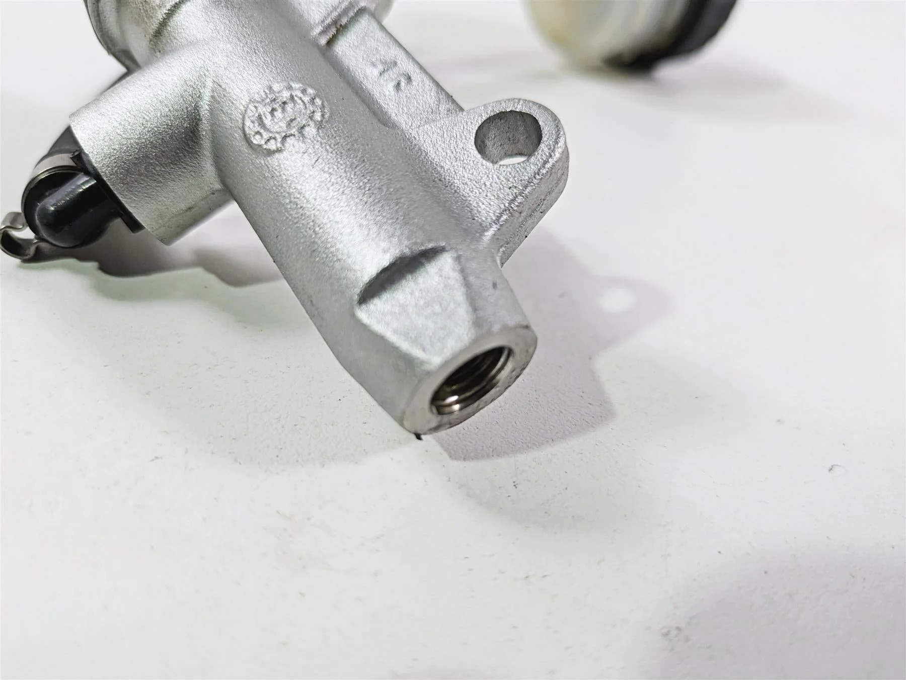 2014 BMW K1300S K40 Rear Brake Master Cylinder 14mm Brembo 34317696054 - Image 9