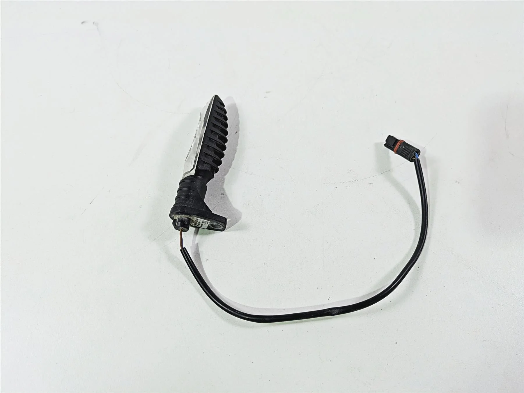 2014 BMW K1300S K40 Rear LED Blinker Turn Signal Set L 63137667771 R 63137667772 - Image 2