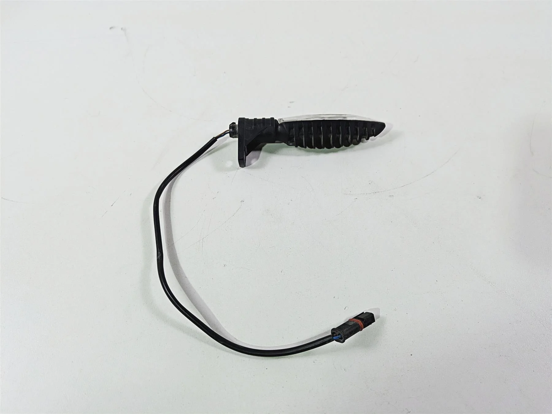 2014 BMW K1300S K40 Rear LED Blinker Turn Signal Set L 63137667771 R 63137667772 - Image 3
