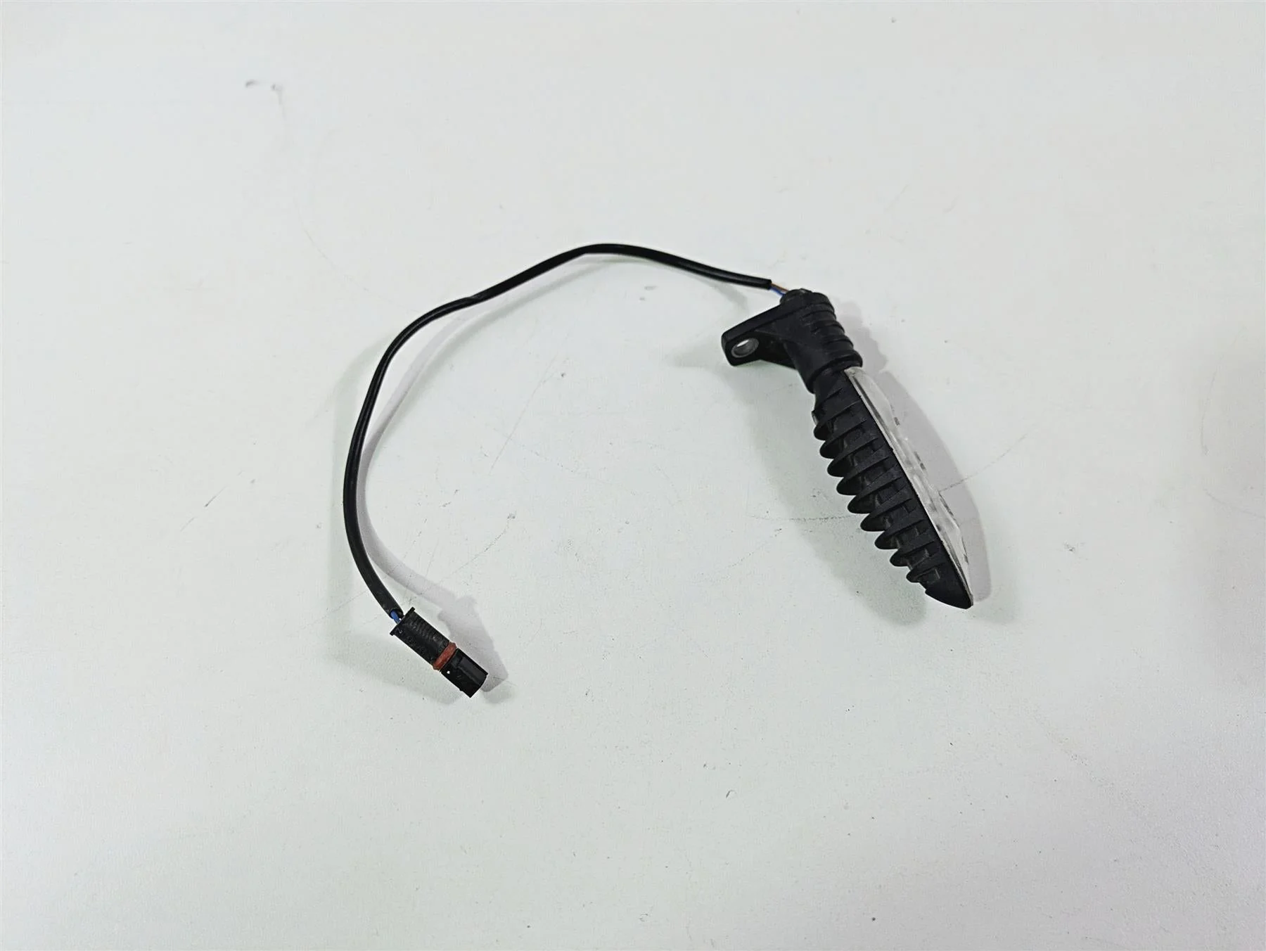 2014 BMW K1300S K40 Rear LED Blinker Turn Signal Set L 63137667771 R 63137667772 - Image 4