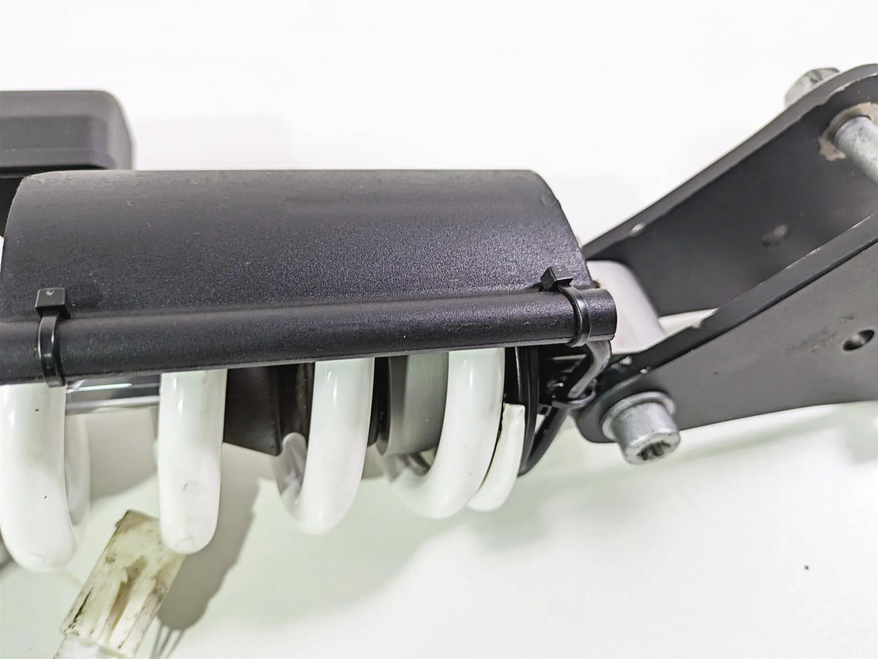 2014 BMW K1300S K40 Rear Suspension Shock Esa 7714507 33537714507 - Image 9